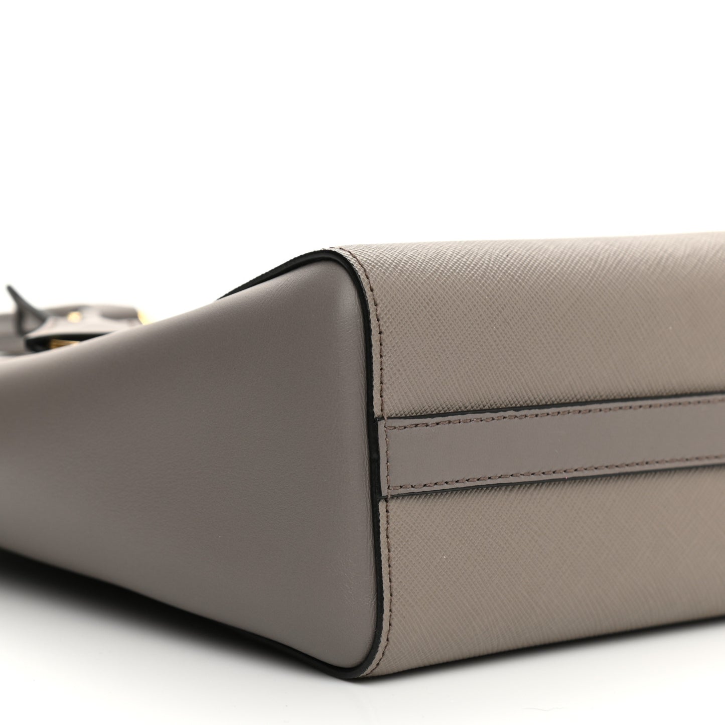 Saffiano Metal Top Handle Argilla