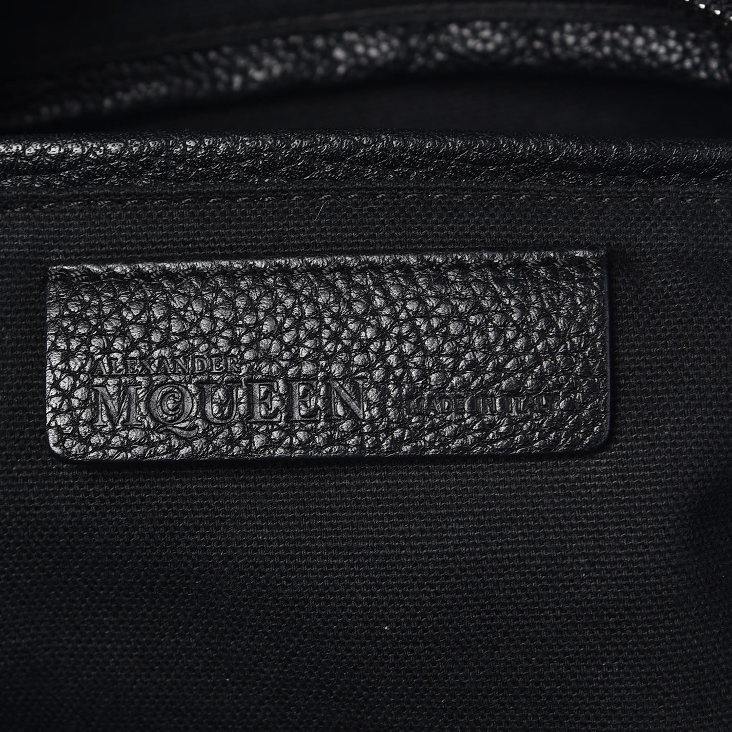 Alexander McQueen Pebbled Calfskin Small Skull Padlock Zip Around Tote Black 7 of 15