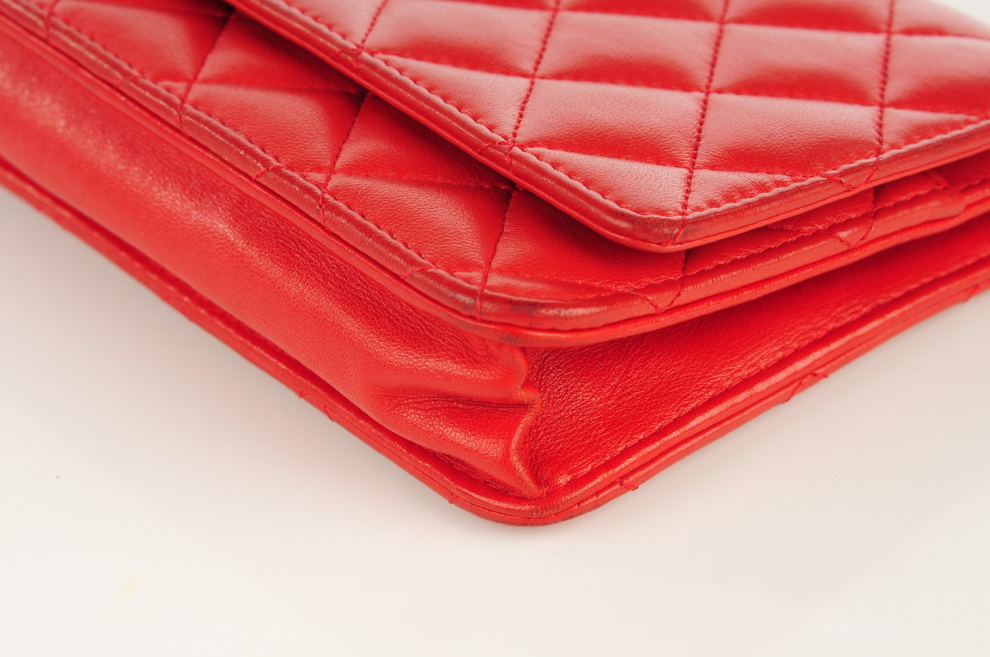 Lambskin Quilted Wallet On Chain WOC Red