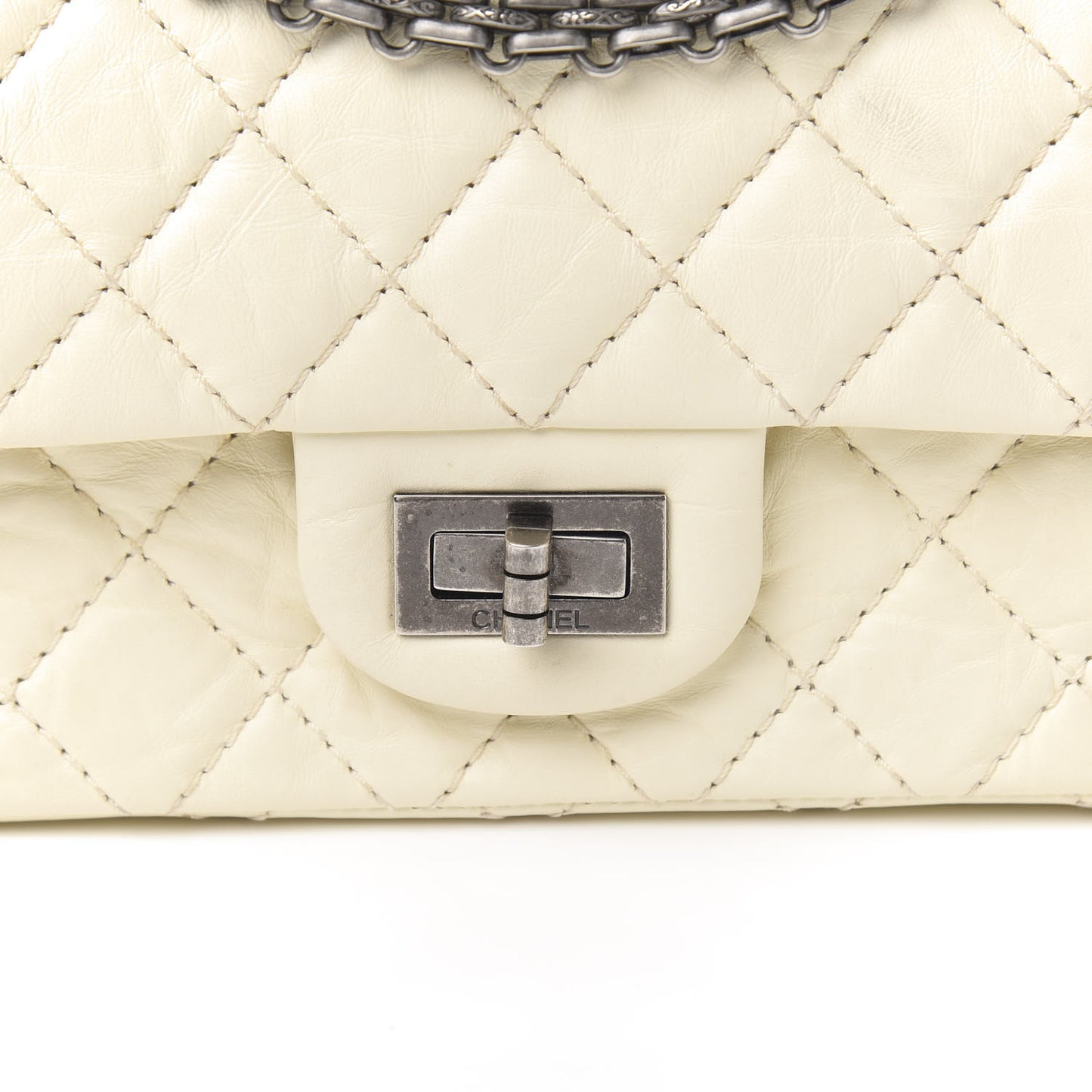 Aged Calfskin Quilted 2.55 Reissue 224 Flap Ivory