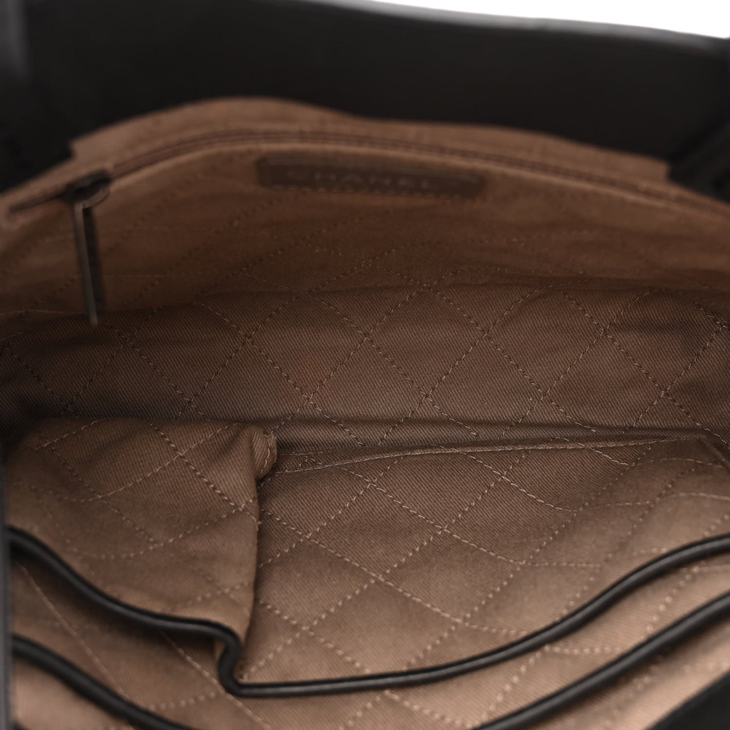 Calfskin Stitched Hamptons Tote Black