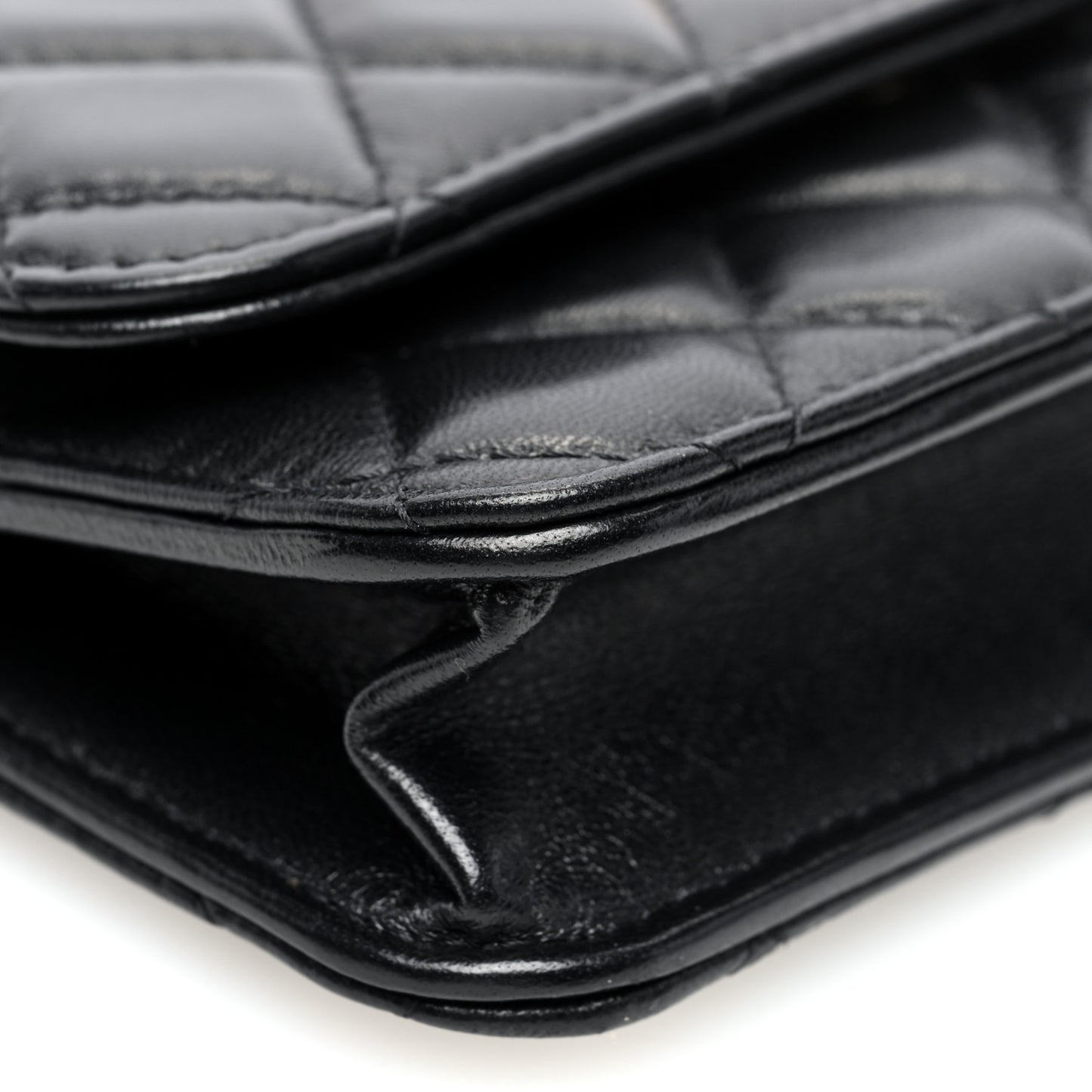 Lambskin Quilted Dynasty Flap Phone Holder With Chain Black