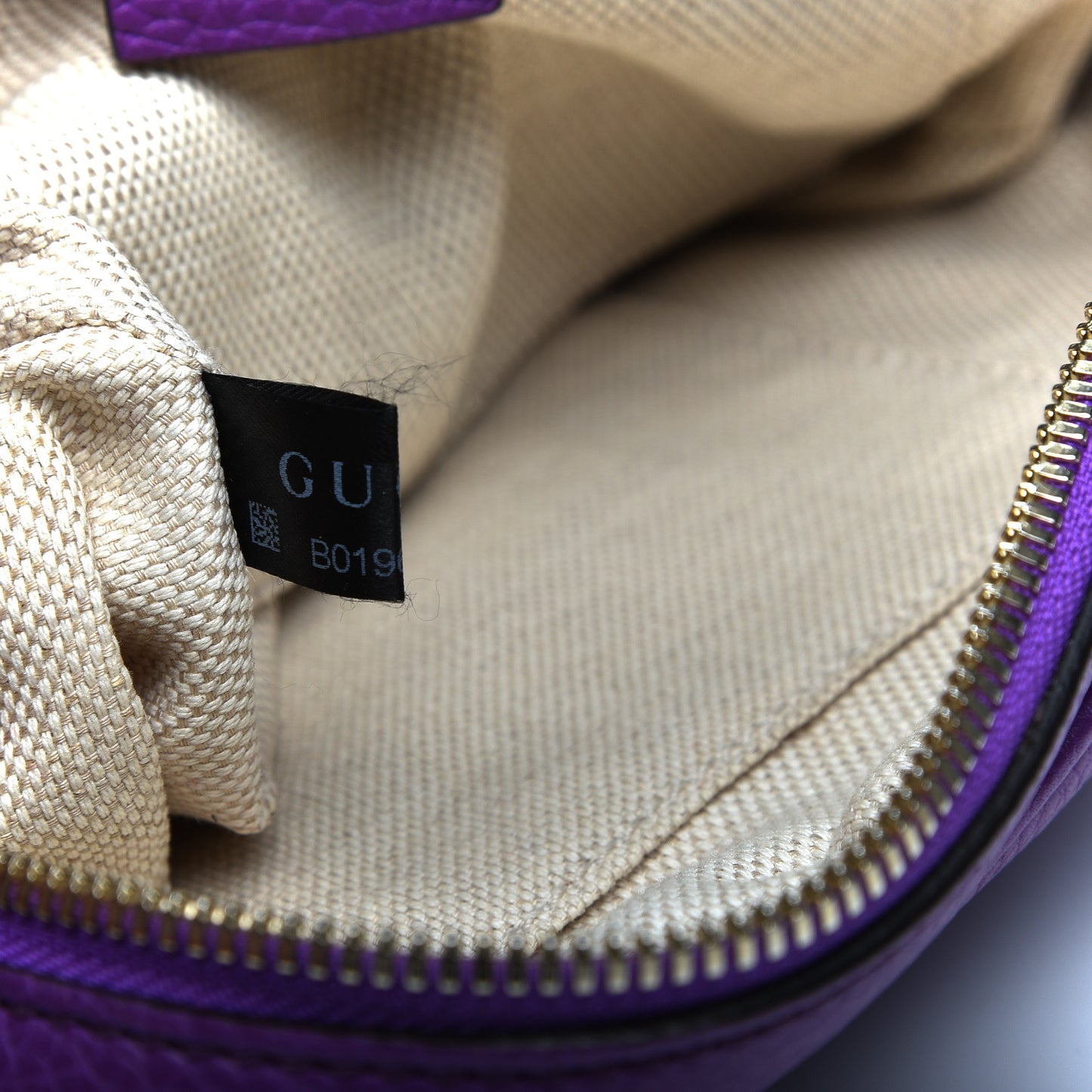 Pebbled Calfskin Small Soho Disco Bag Shine Purple