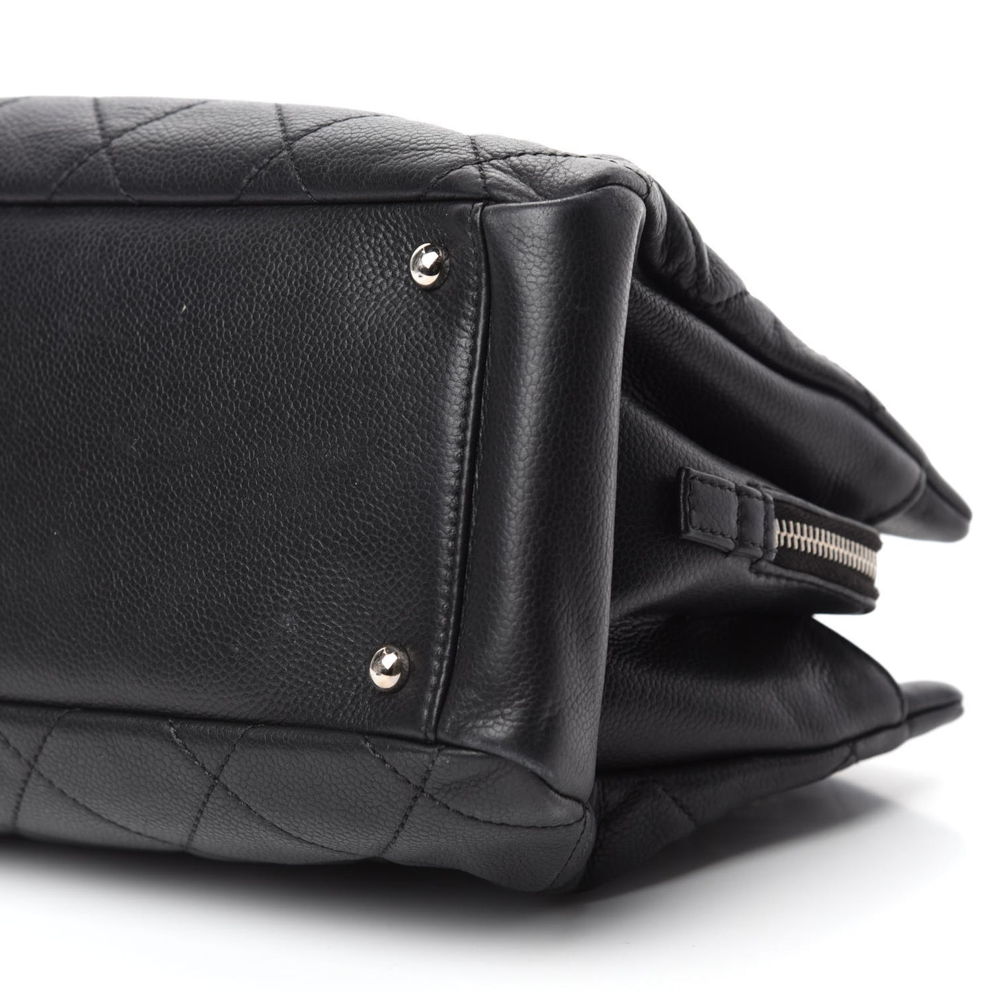 Caviar Quilted CC Timeless Soft Tote Black