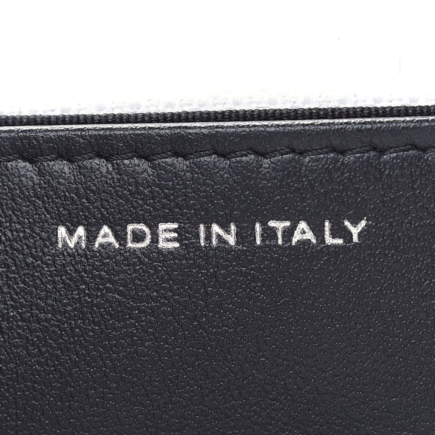 Caviar Quilted My Everything Wallet On Chain WOC White