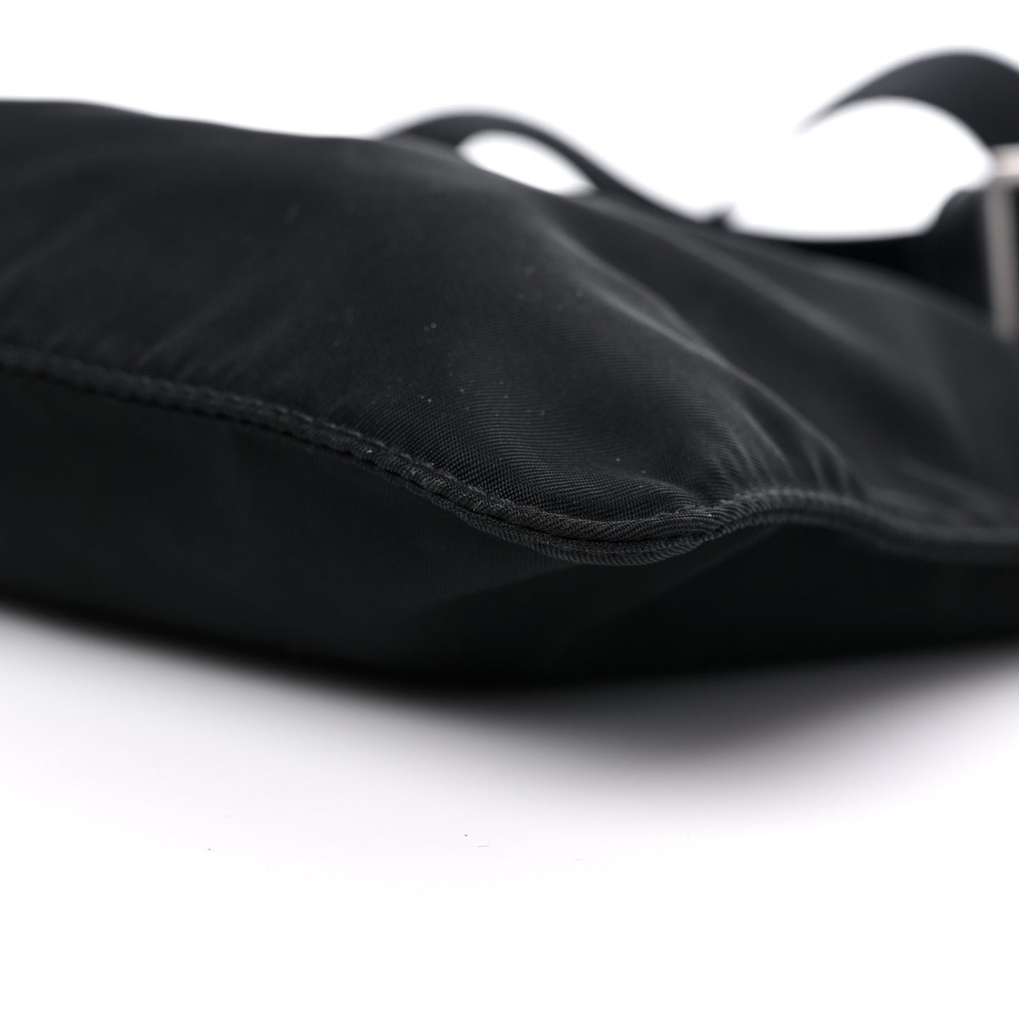 Nylon Flat Messenger Bag Black