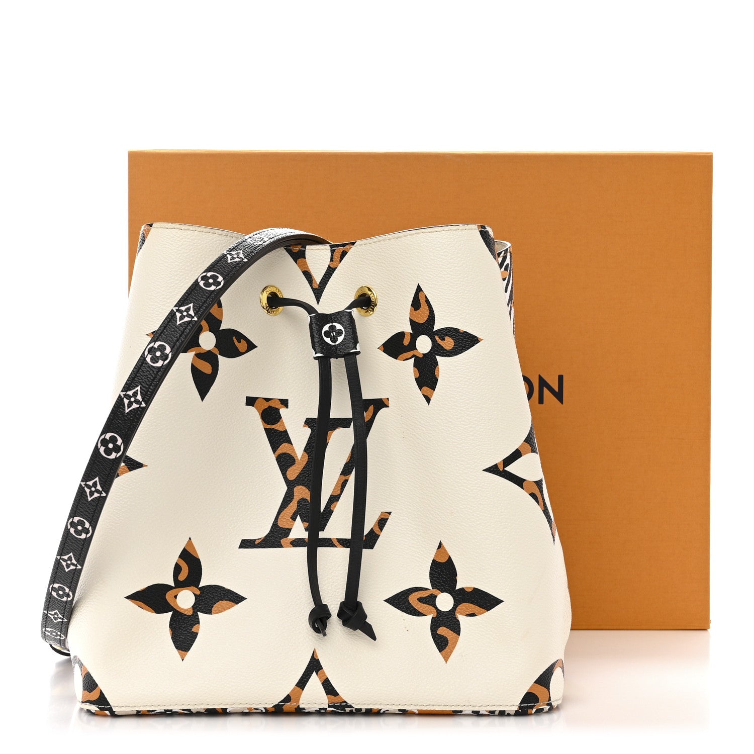 Louis Vuitton Monogram Giant Jungle NéoNoé Ivory 13 of 13