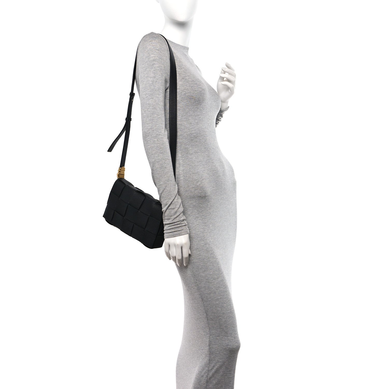 Bottega Veneta Grained Calfskin Maxi Intrecciato Cassette Crossbody Bag Black 2 of 10
