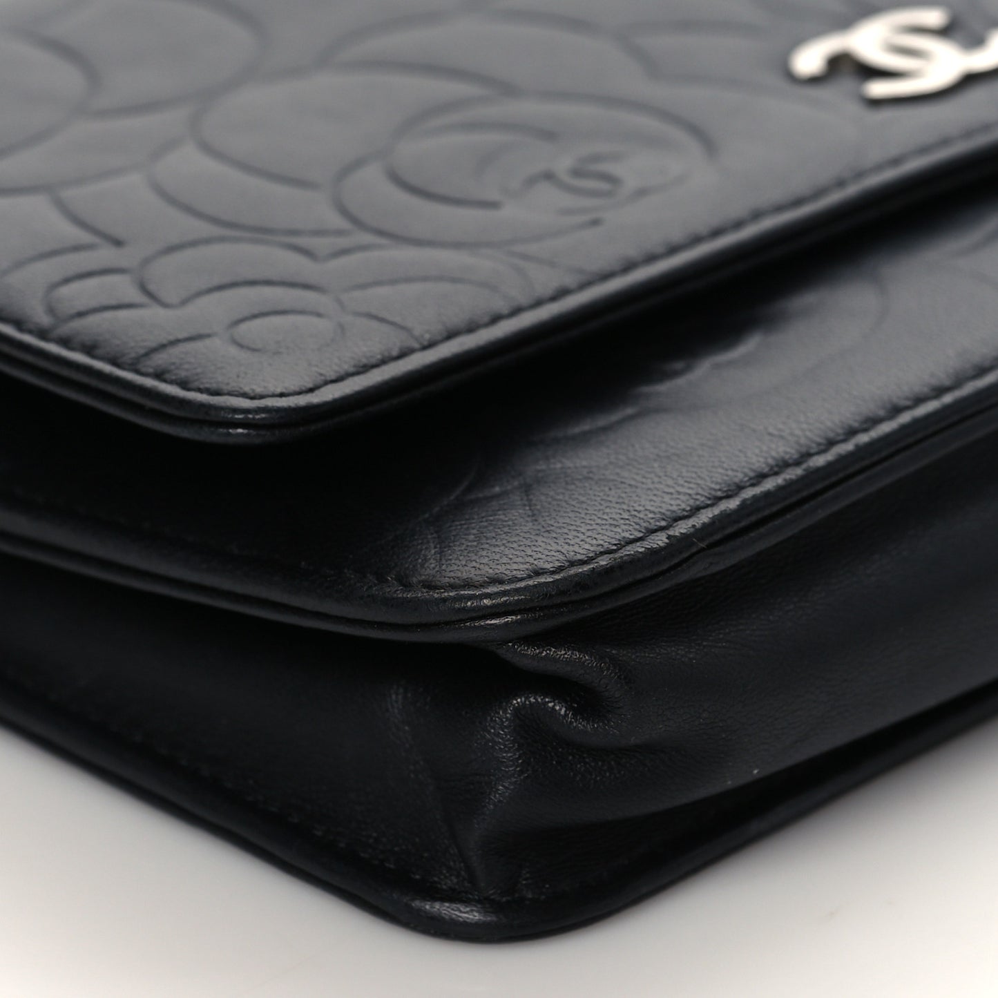 Lambskin Camellia Embossed Wallet on Chain WOC Black