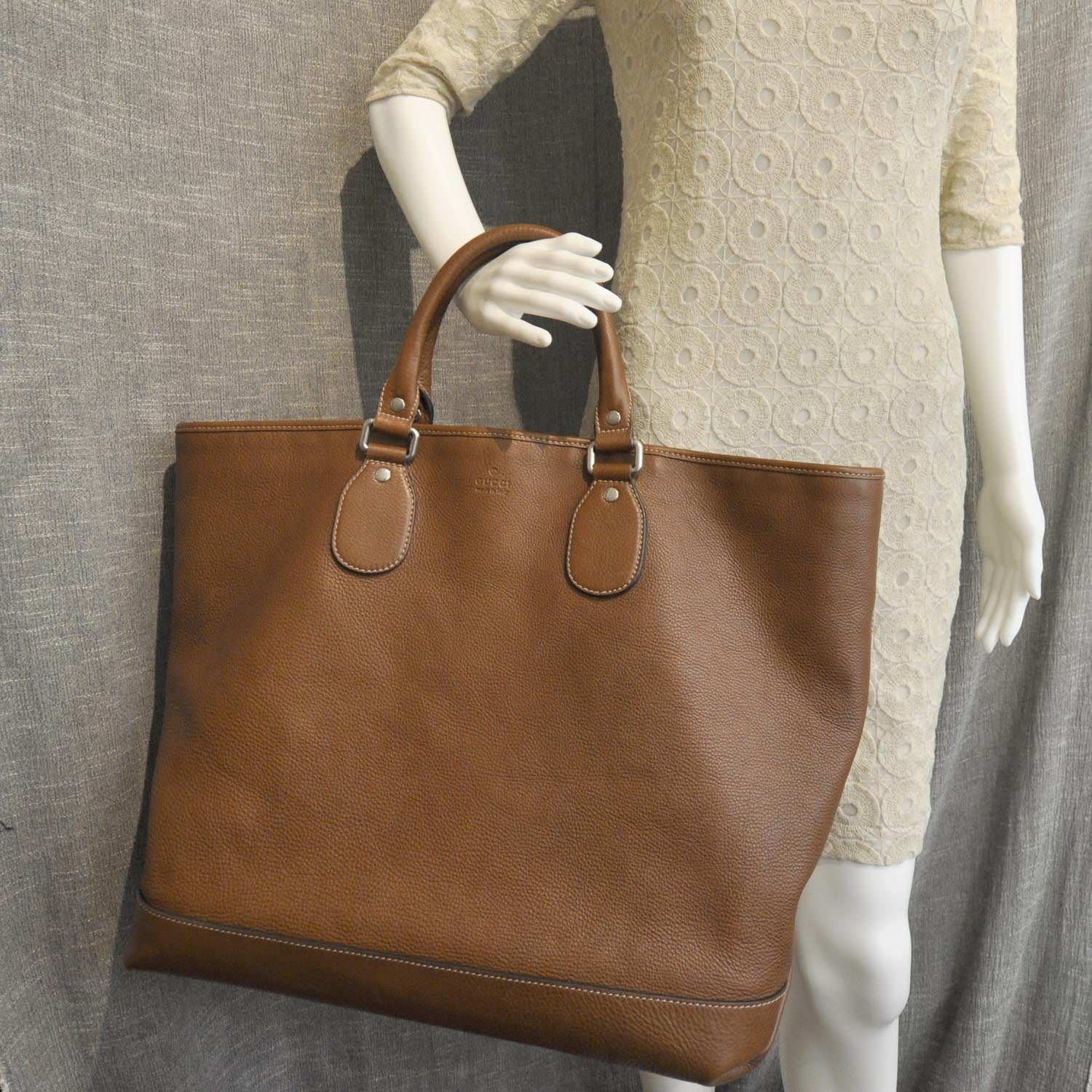 Gucci Leather Large Tote 9 of 9