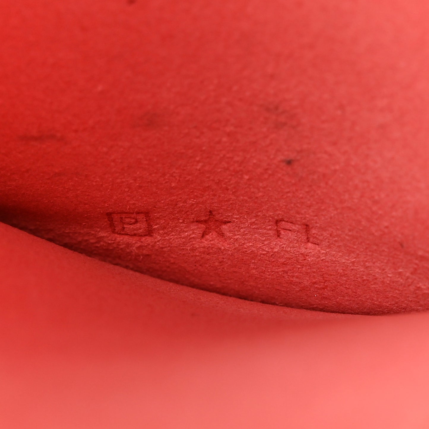 Chevre Mysore Tarmac PM Passport Holder Rose Lipstick