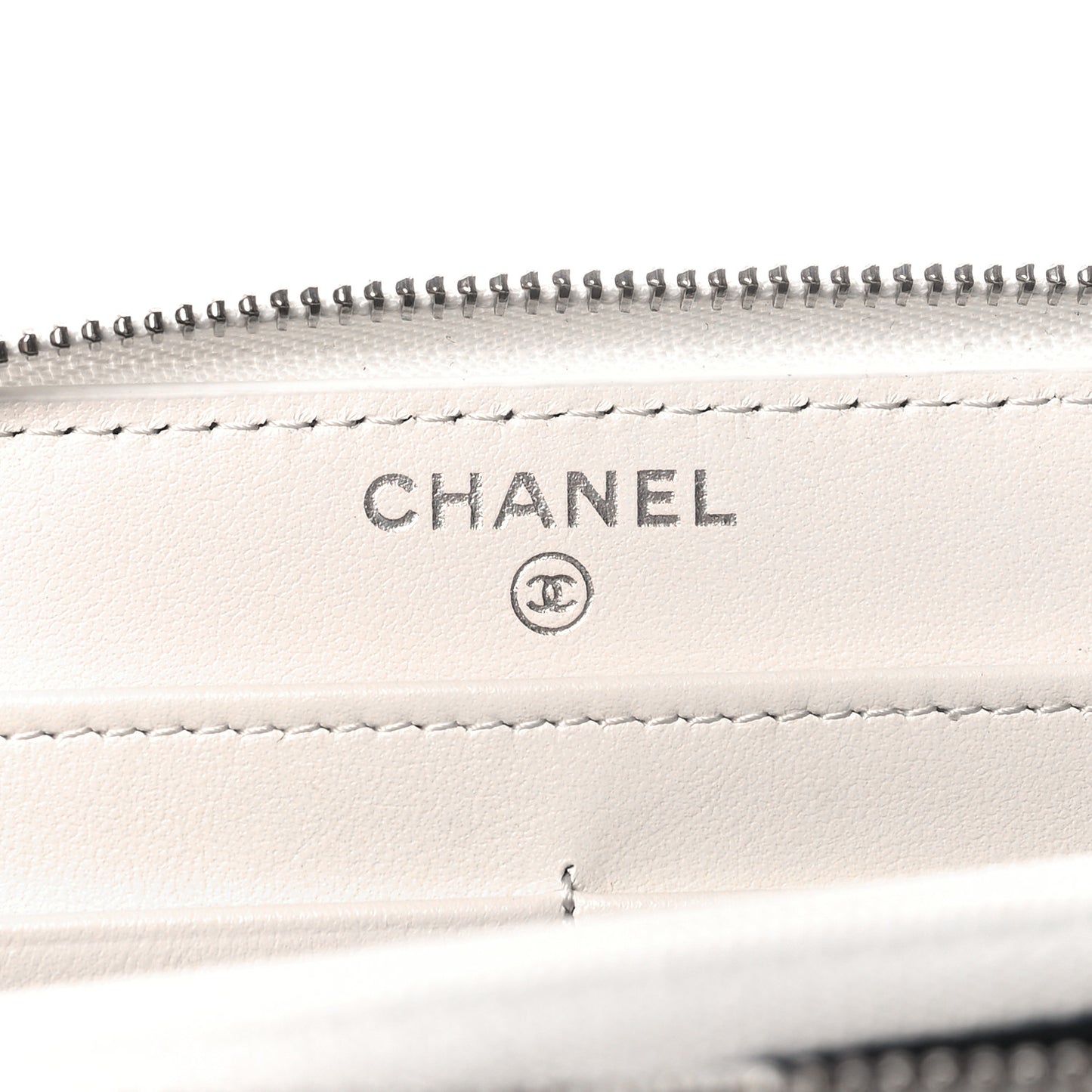 Caviar Quilted Coco Chanel Logo CC Large Gusset Zip Around Wallet White