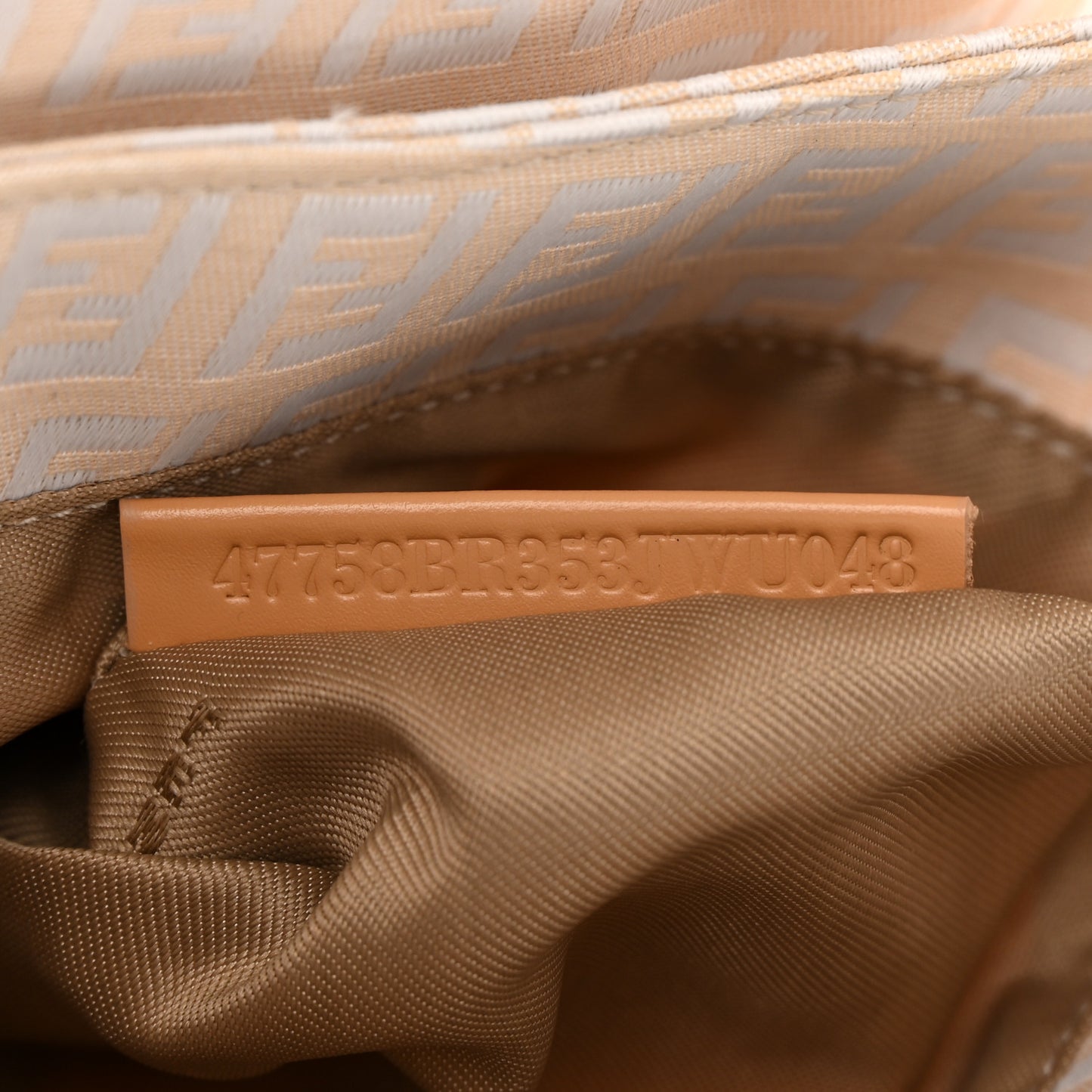Zucchino Small Chef Shoulder Bag Beige White