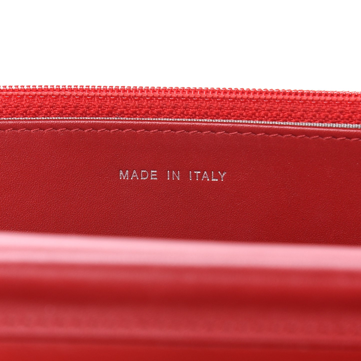 Patent Quilted Brilliant Wallet On Chain WOC Red