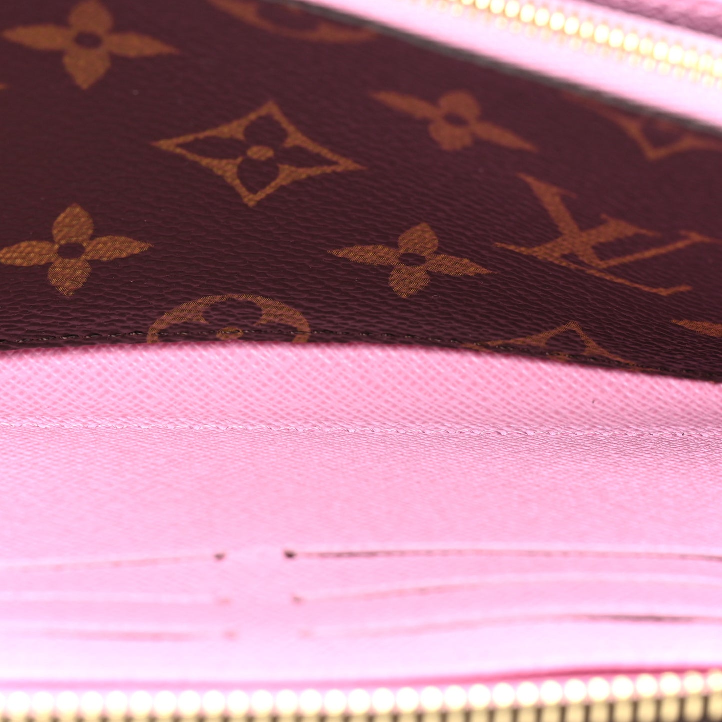 Monogram 2022 Christmas Animation Paris Zippy Wallet Pink