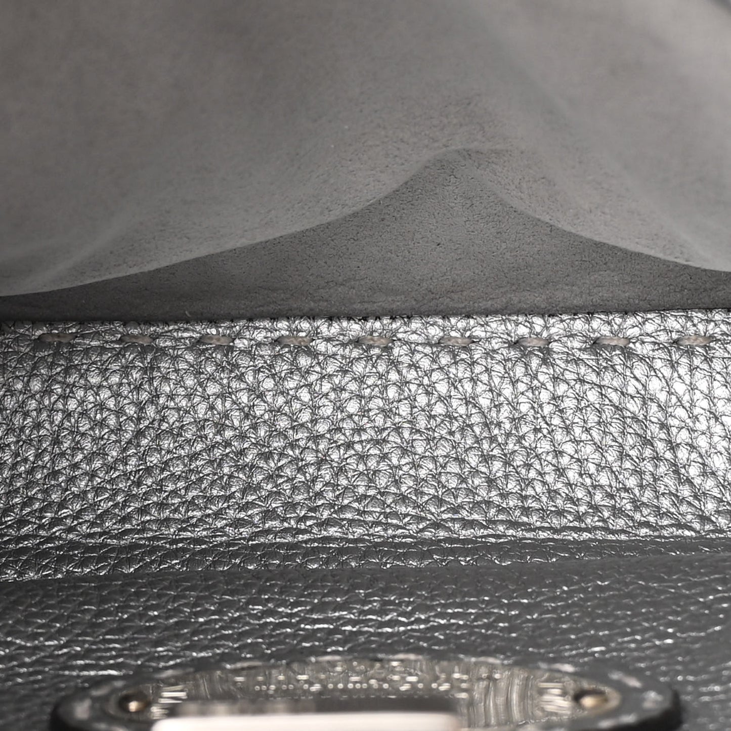 Cuoio Romano Lux Selleria Mini Peekaboo Iconic Satchel Argento