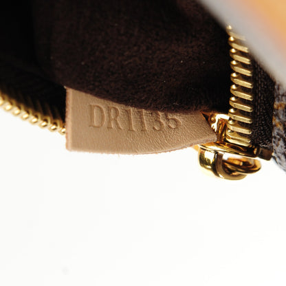 Louis Vuitton Monogram Pochette Metis 7 of 7