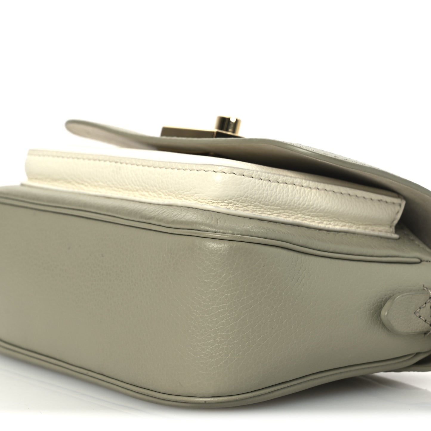 Grained Calfskin Lockme Tender Asnieres Green