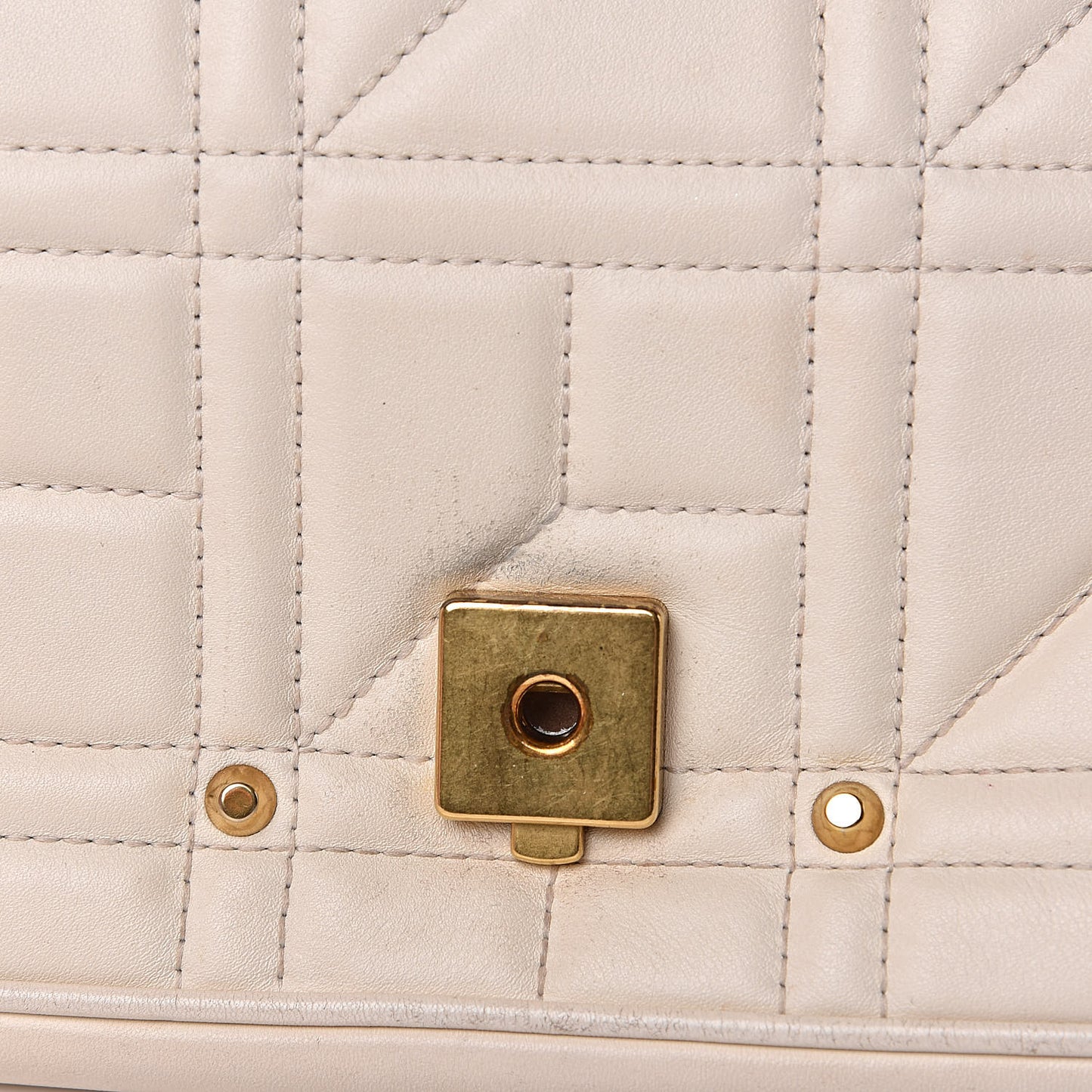Calfskin Matelasse Studded Medium GG Marmont Shoulder Bag White
