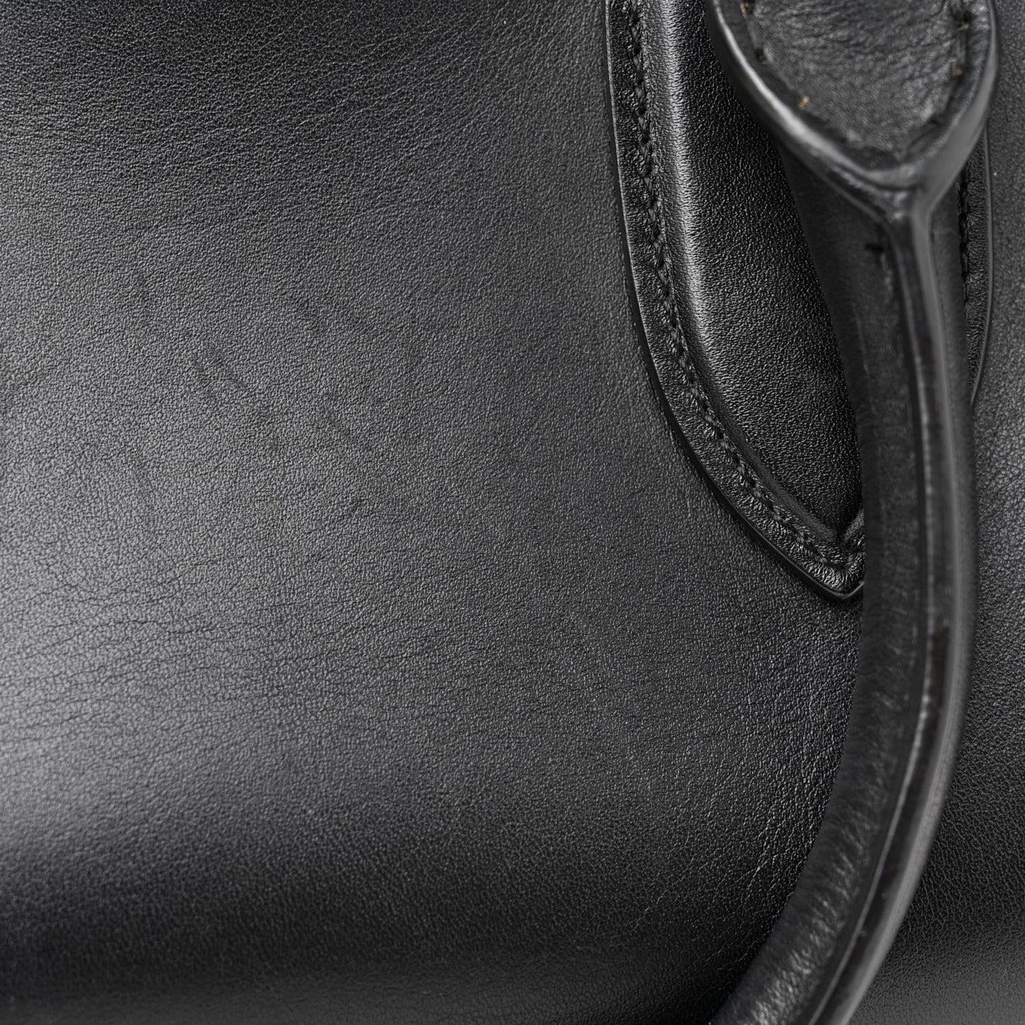Calfskin Small Heroine Black