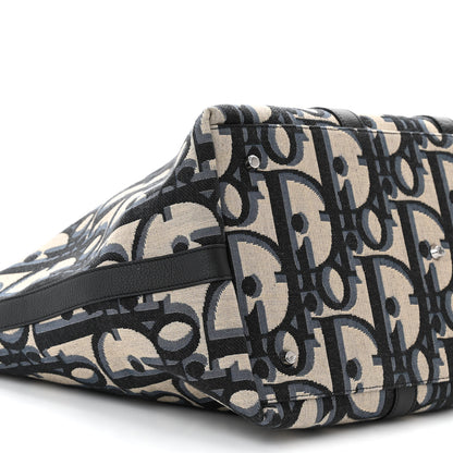 Christian Dior Maxi Oblique Jacquard Weekender 40 Beige Black 9 of 10