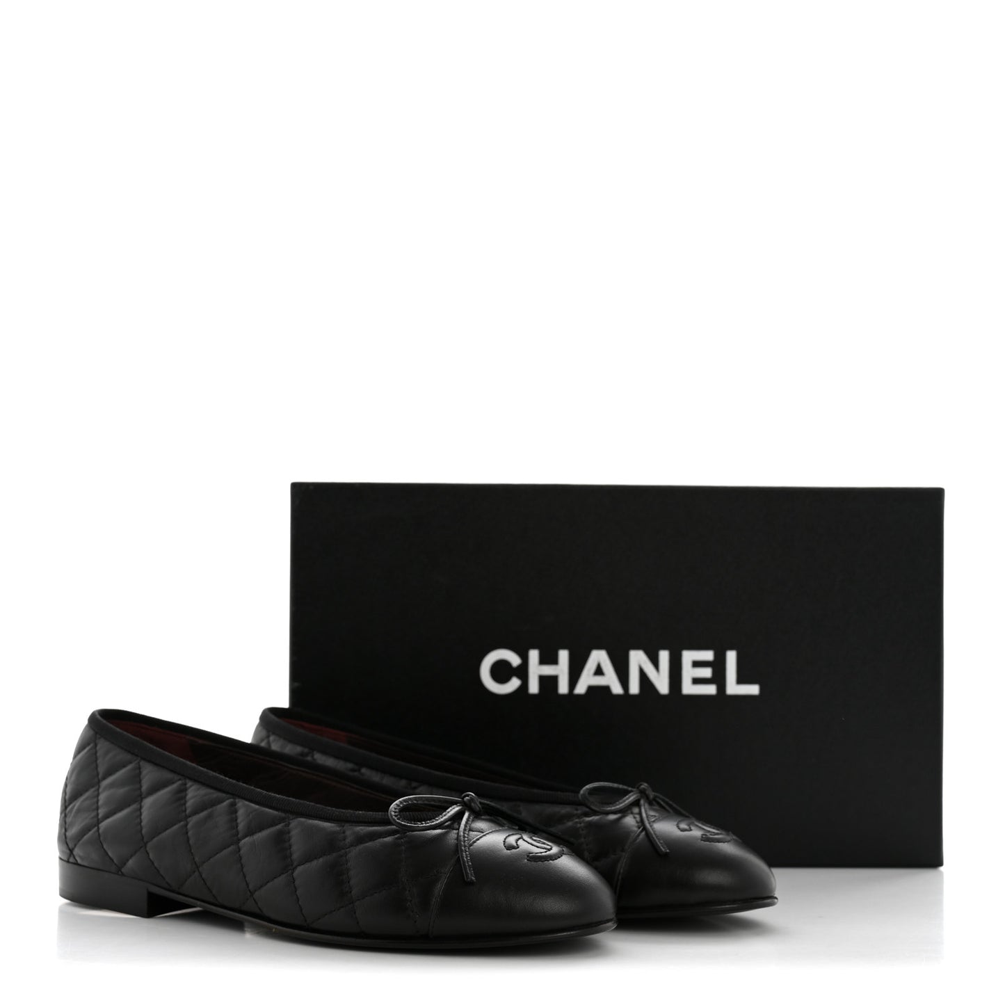 Aged Calfskin Quilted CC Cap Toe Ballerina Flats 35.5 Black