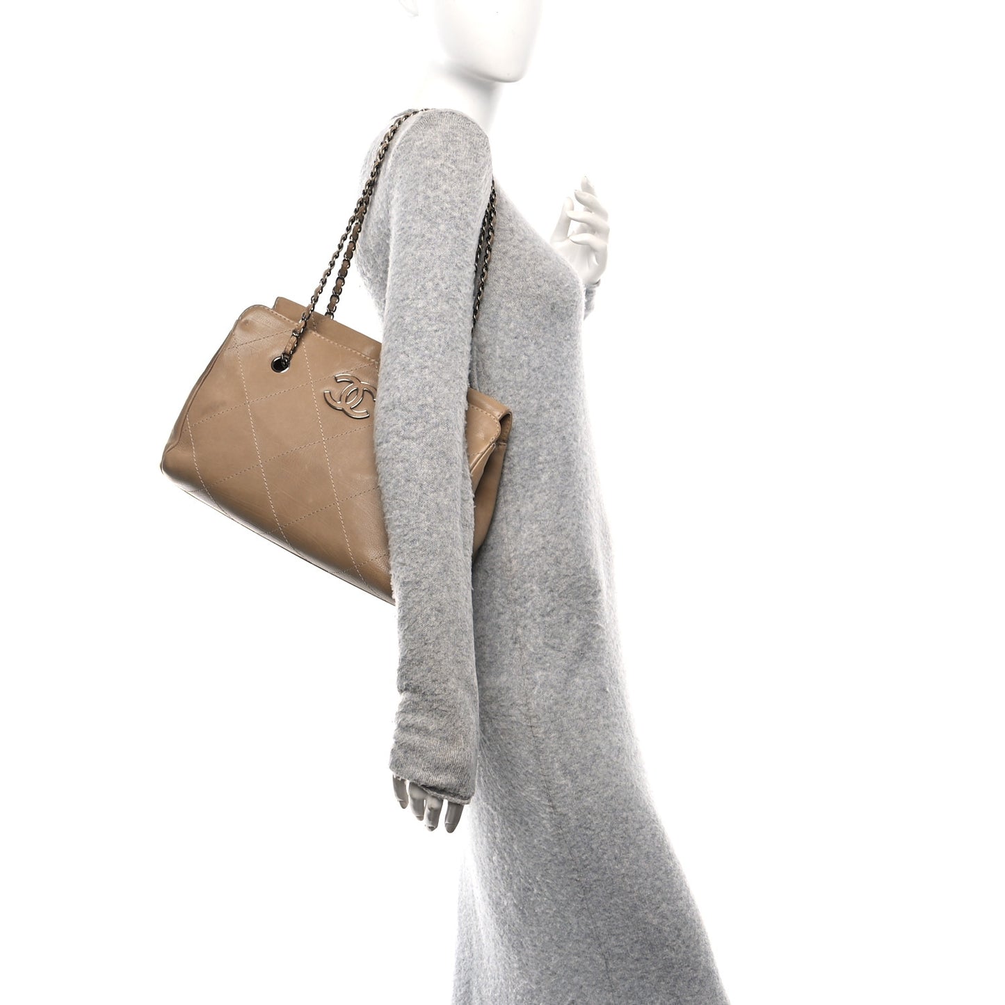 Washed Calfskin Diamond Stitch Large Hamptons Shopping Tote Beige
