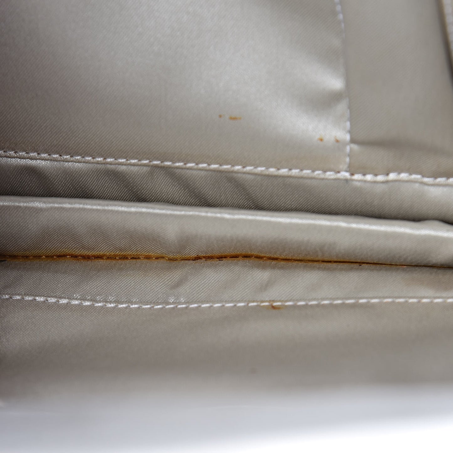 Metallic Lambskin Chain Clutch Silver