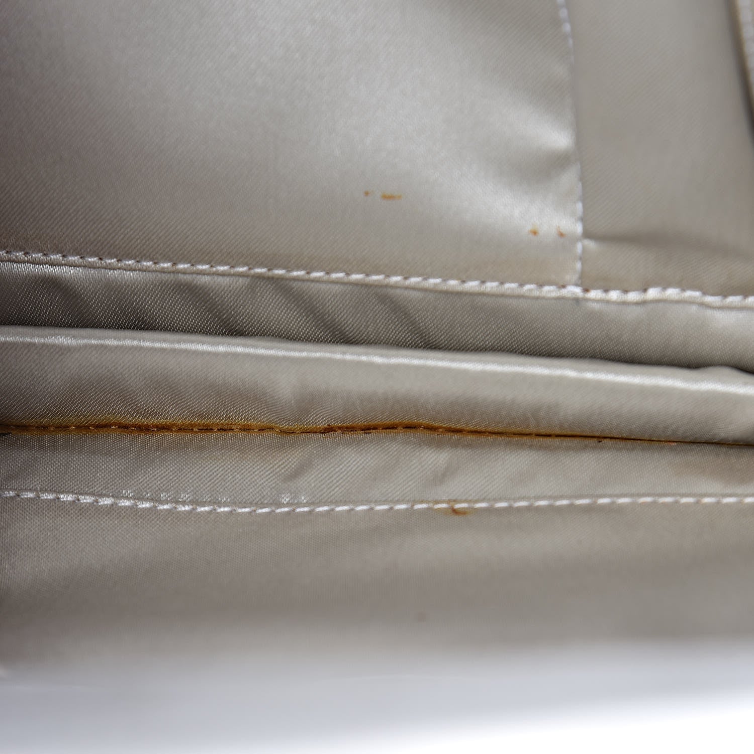 Chanel Metallic Lambskin Chain Clutch Silver 18 of 19