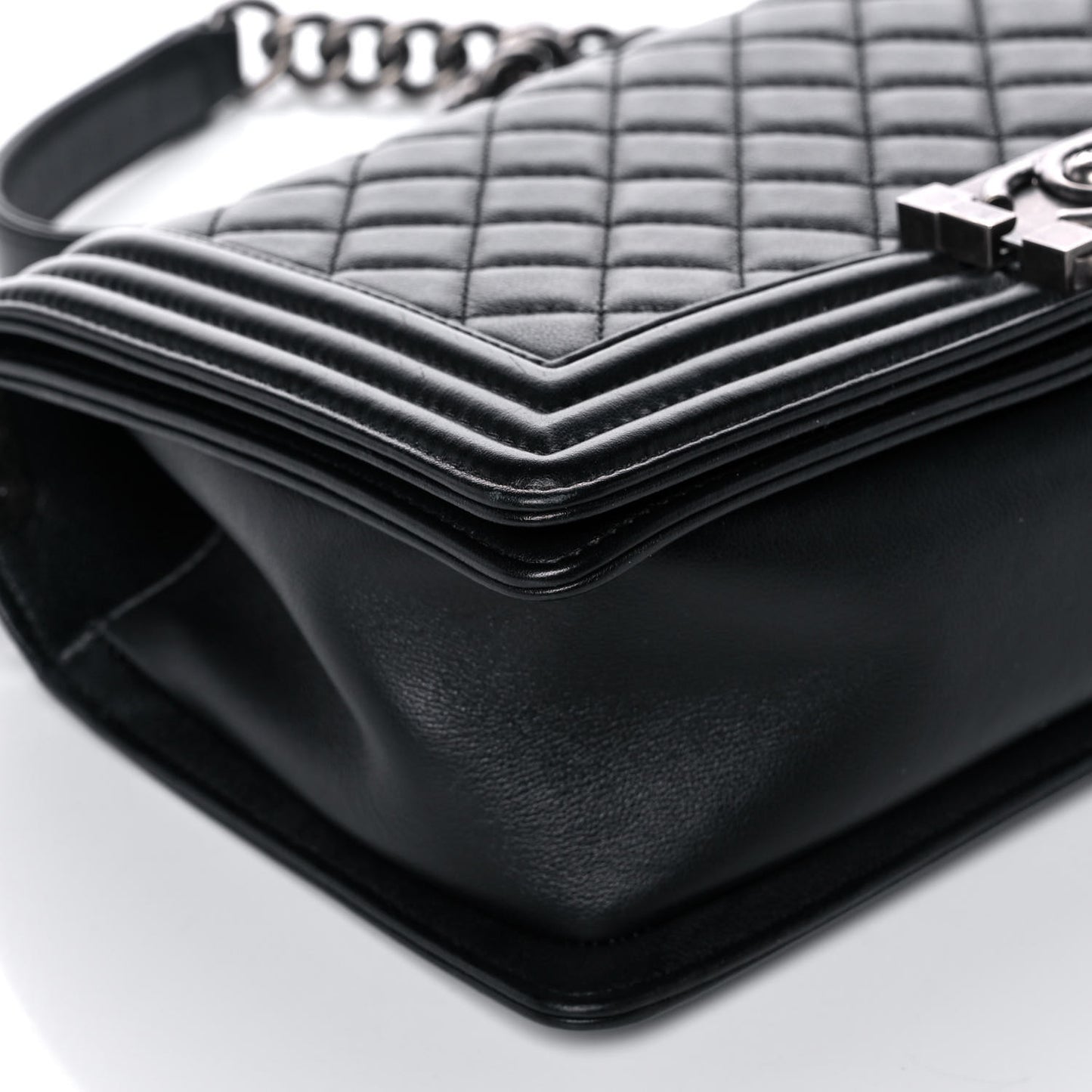 Calfskin Quilted Medium Boy Flap Black