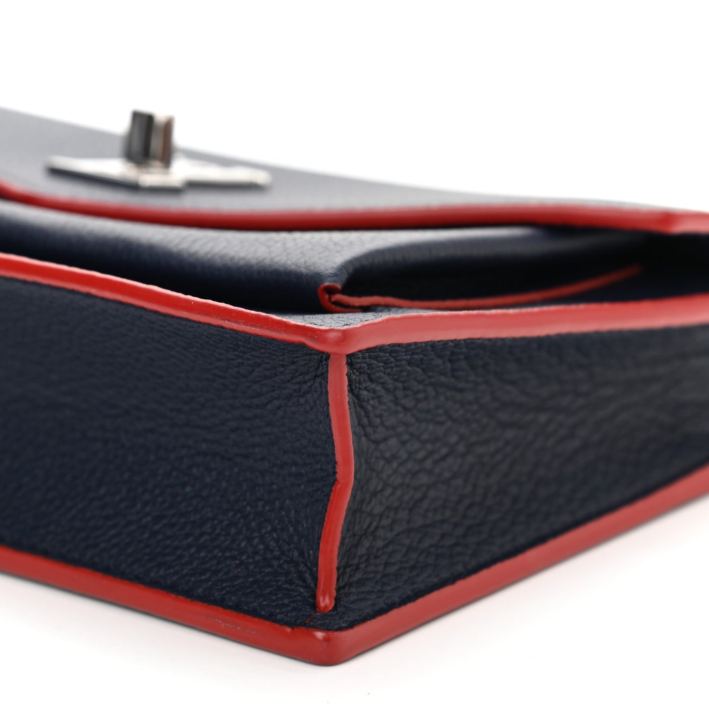 Soft Calfskin My Lockme Chain Pochette Marine Rouge