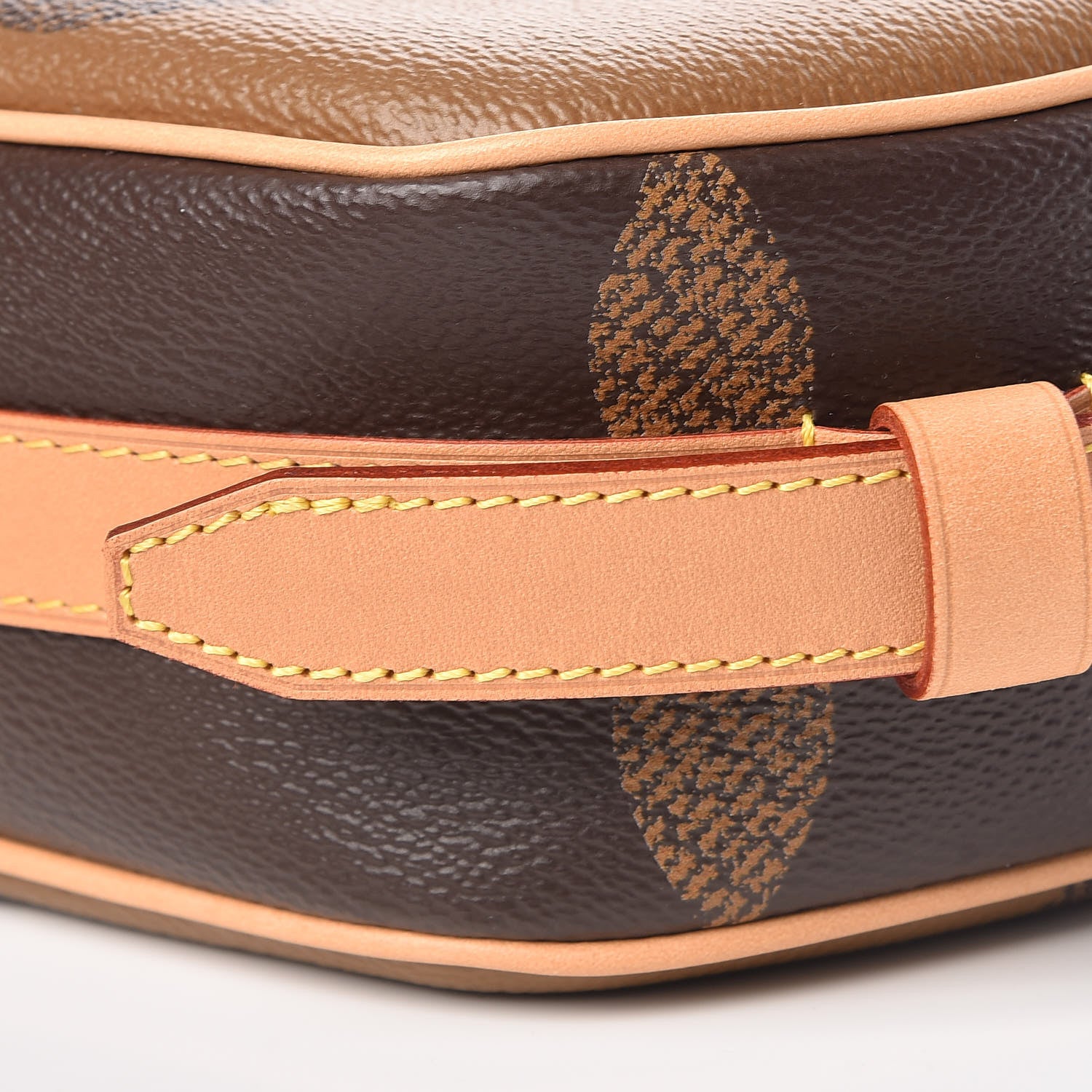 Louis Vuitton Reverse Monogram Giant Boite Chapeau Souple 9 of 10
