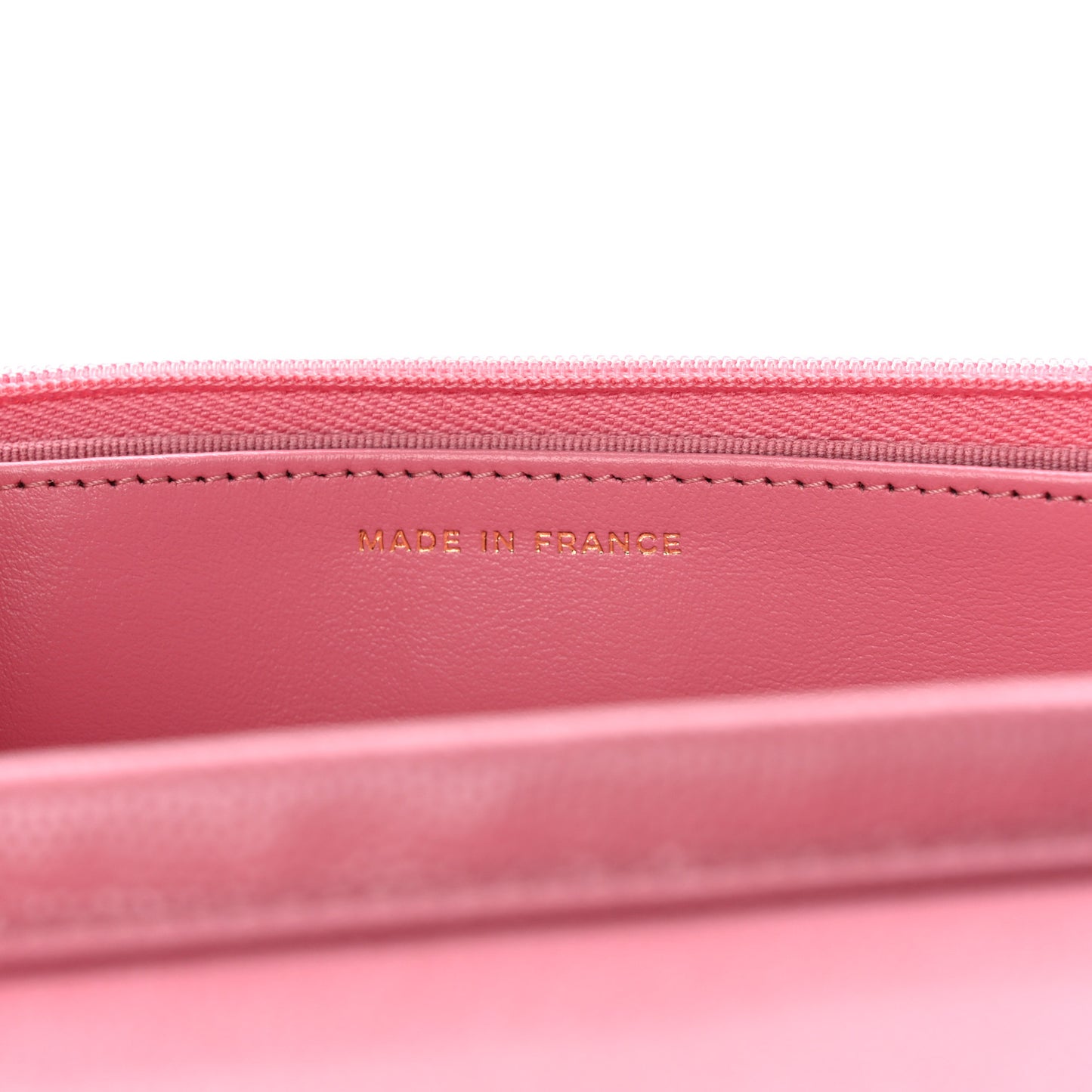 Caviar Quilted Wallet on Chain WOC Pink