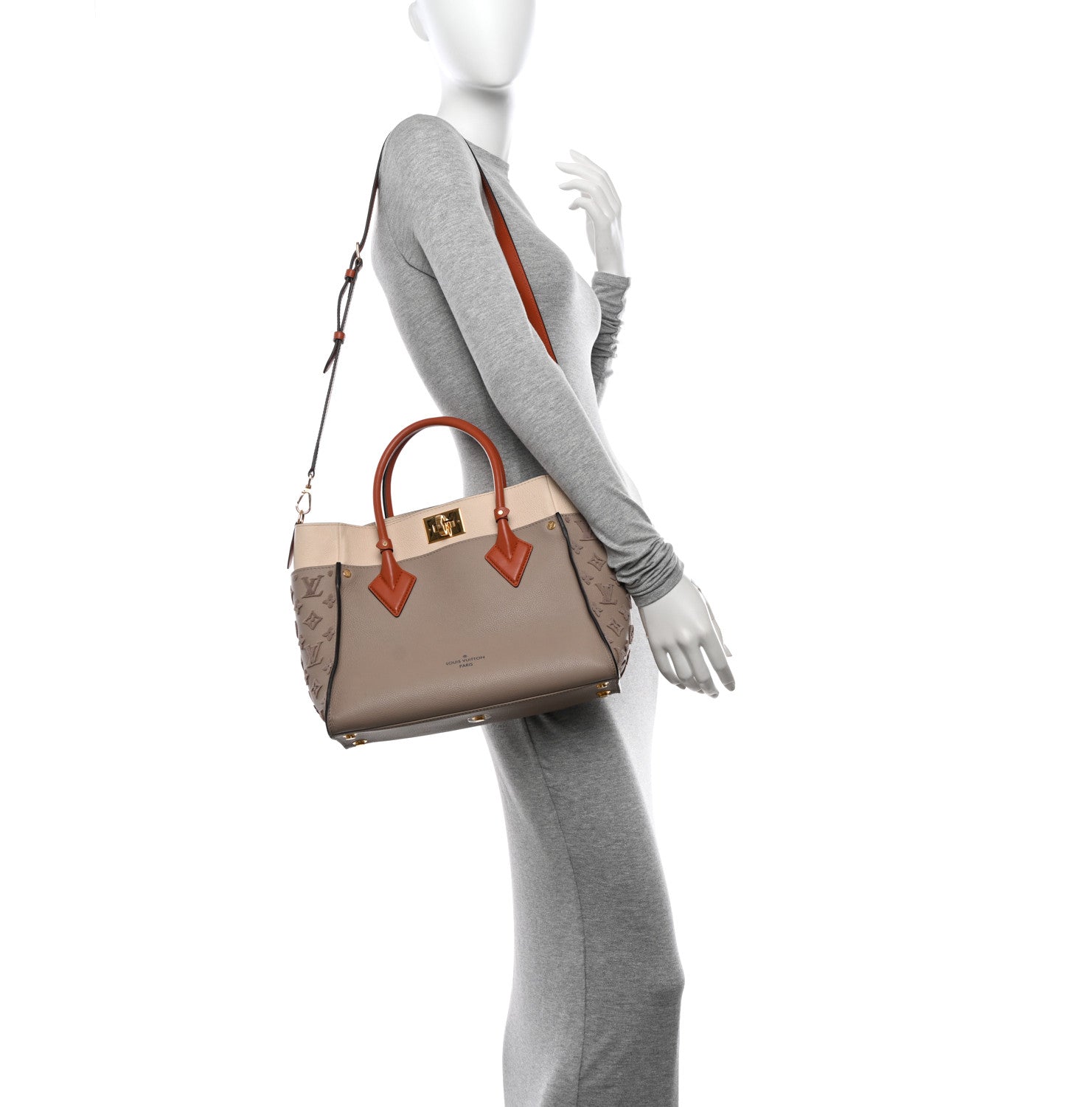 Louis Vuitton Calfskin Monogram Tufting On My Side Galet 2 of 10