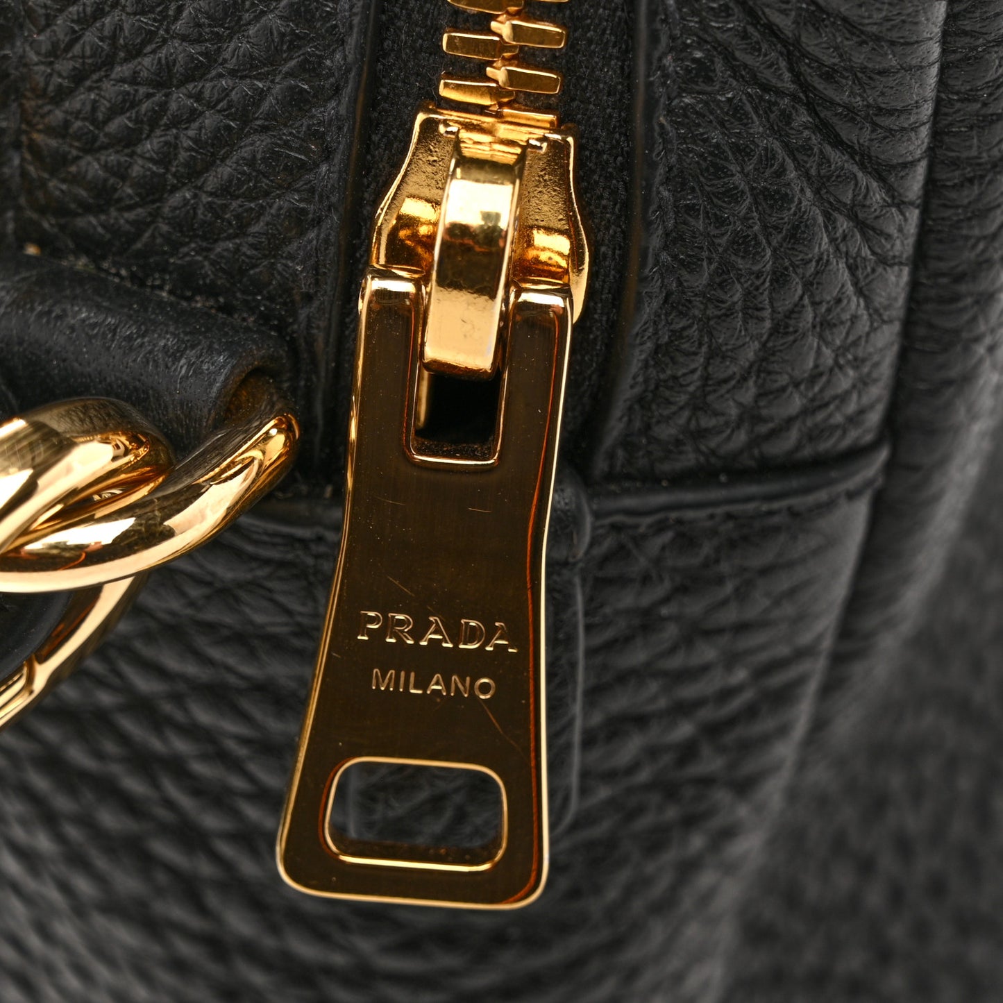 Vitello Daino Soft Medium Double Zip Shoulder Bag Black