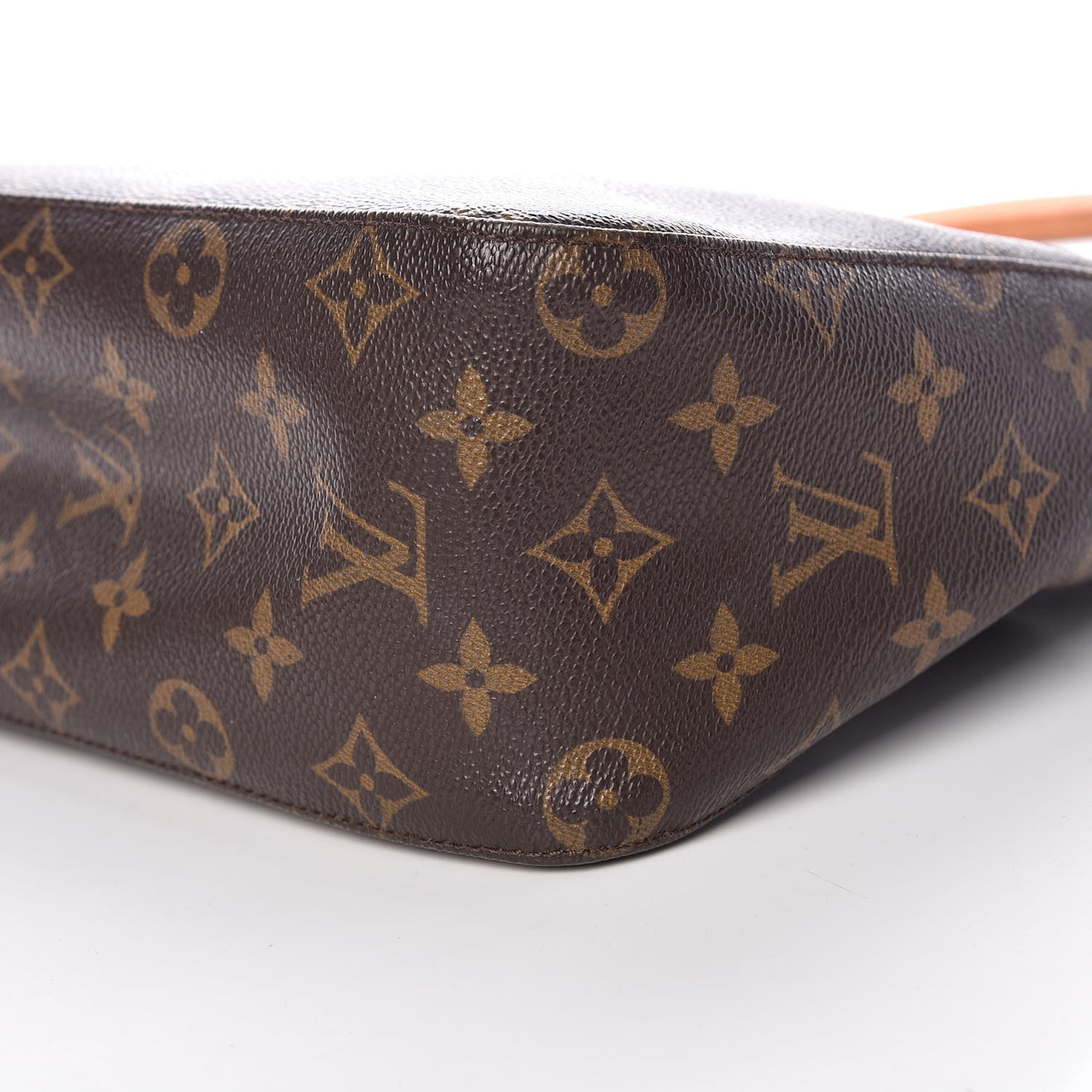 Monogram Looping MM
