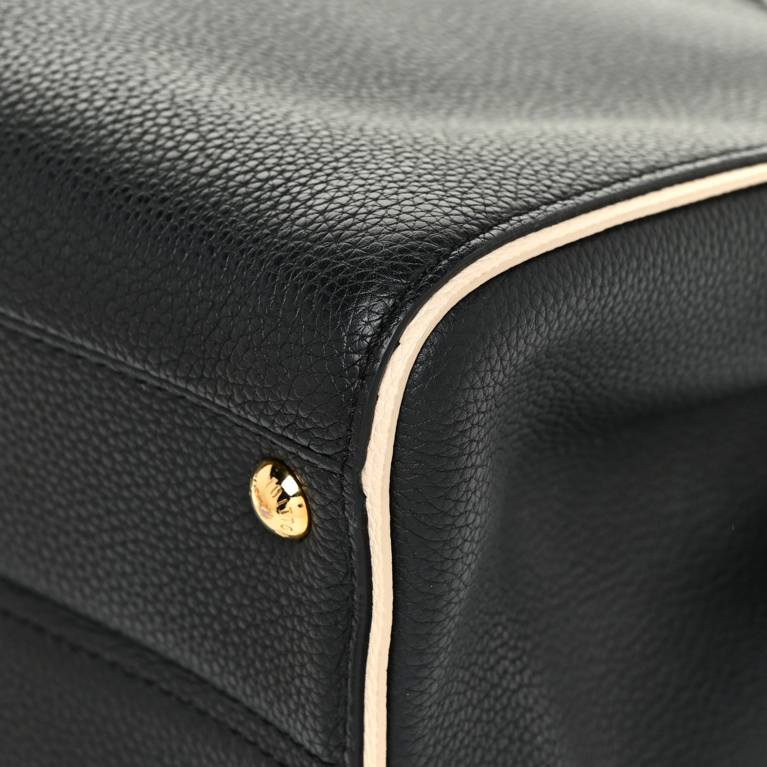 Louis Vuitton Monogram Double V Black 20 of 21