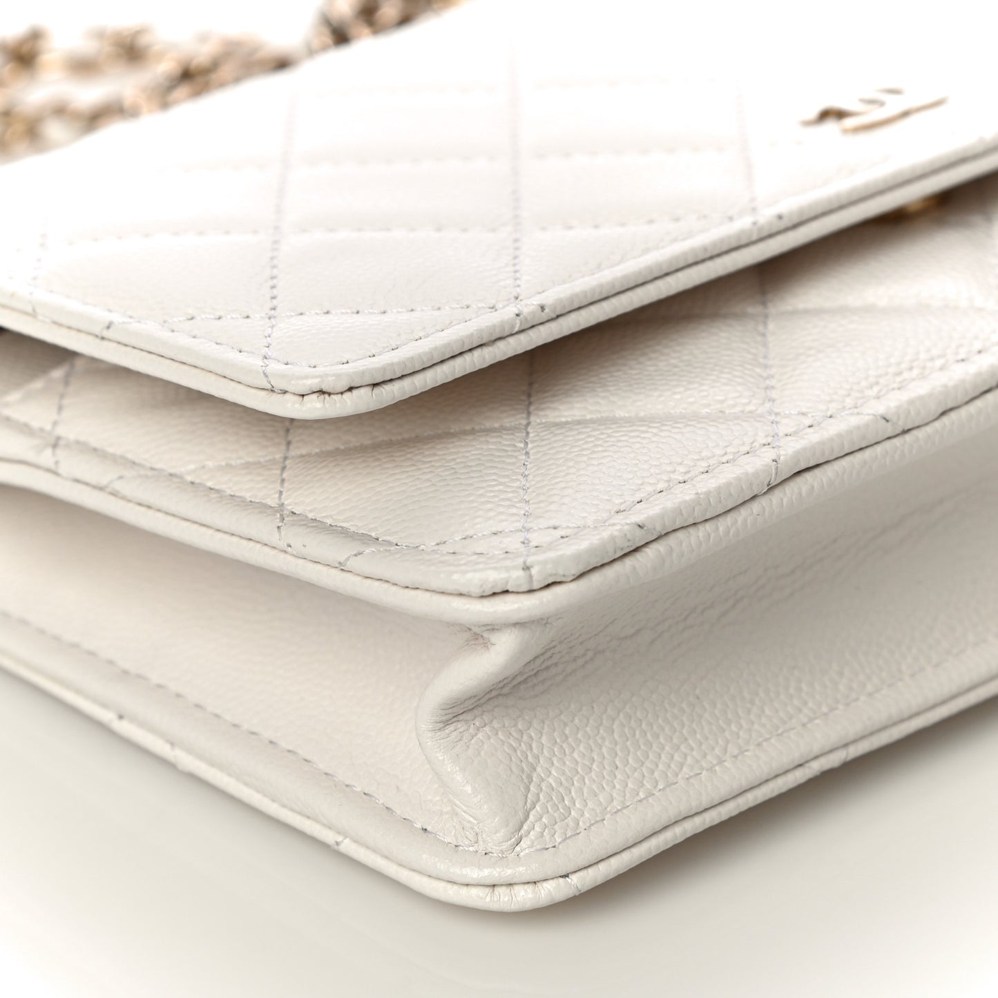 Caviar Quilted Wallet On Chain WOC White