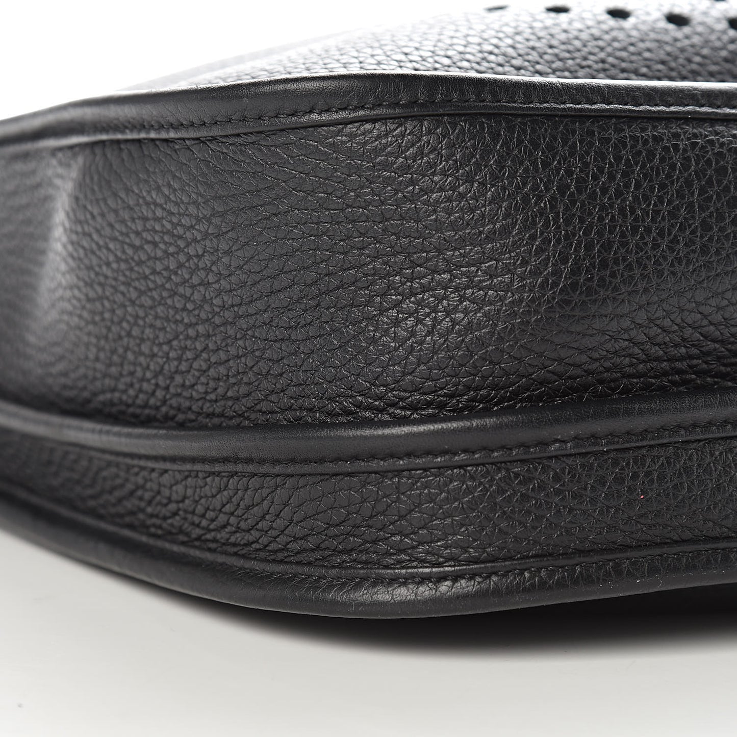 Taurillon Clemence Evelyne III PM Black