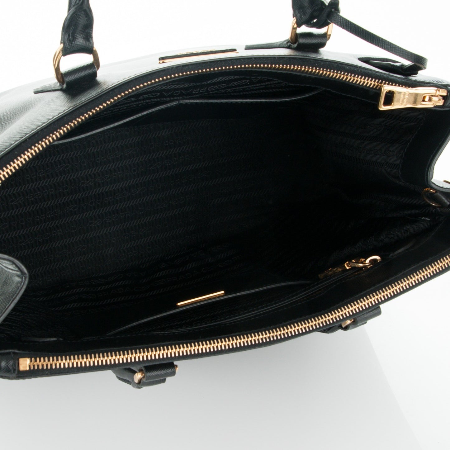 Saffiano Medium Galleria Double Zip Tote Black