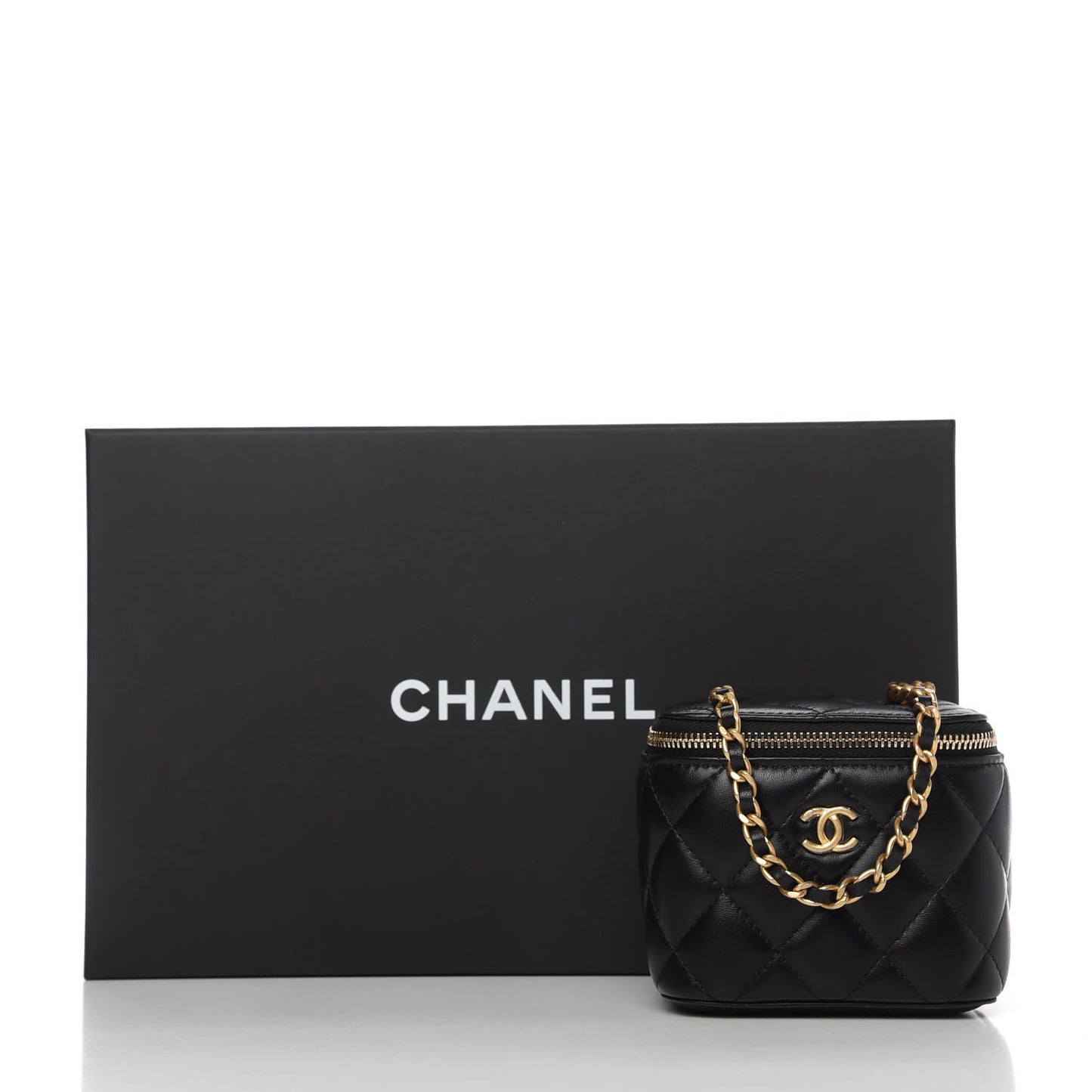 Lambskin Quilted Mini Pearl Crush Vanity Case With Chain Black