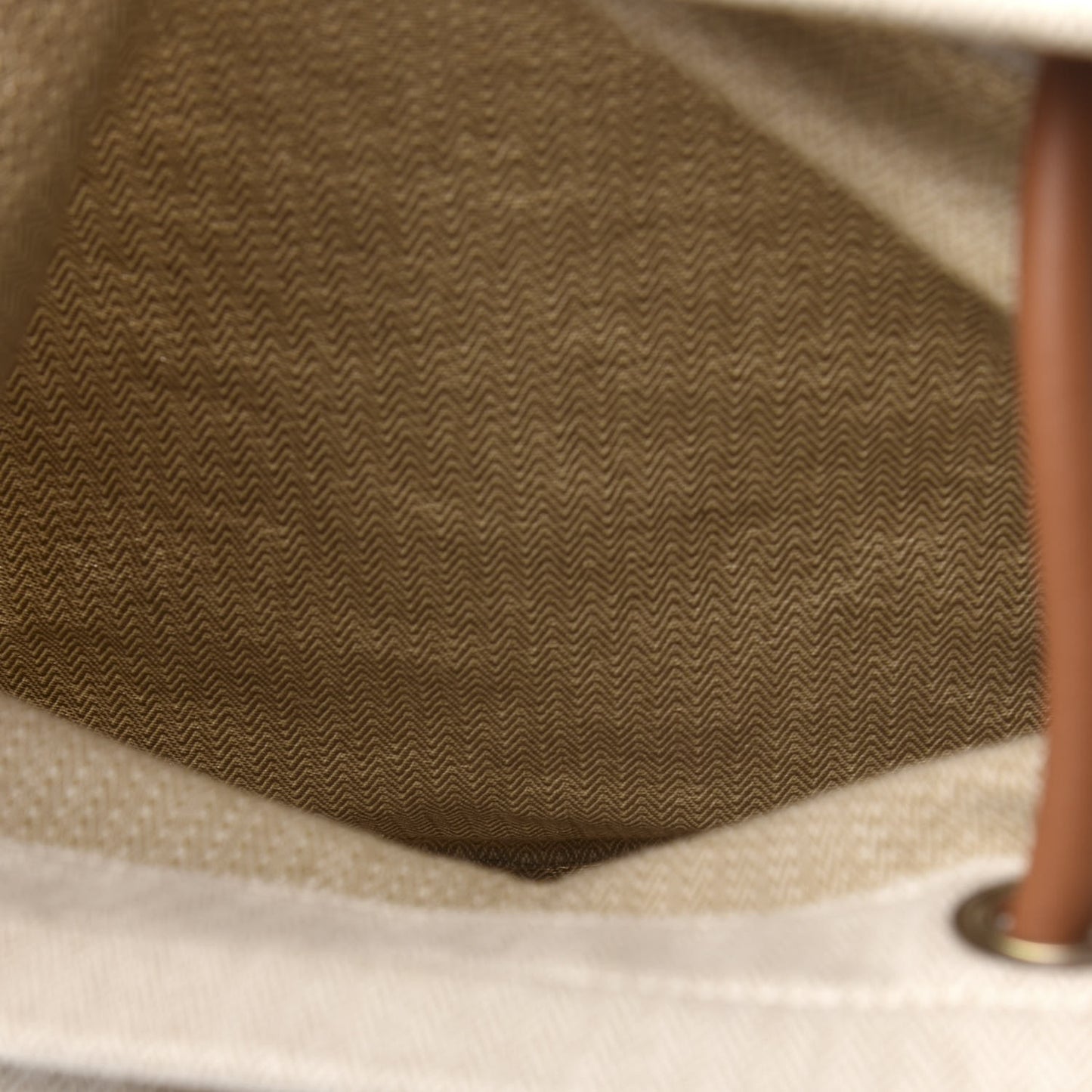 Canvas Swift Aline Grooming Bag Gold
