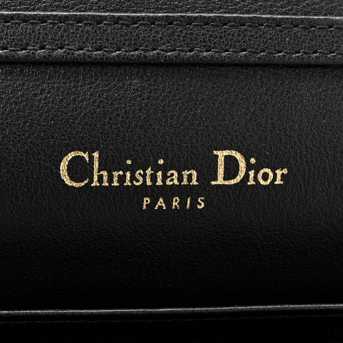 Patent 30 Montaigne Pouch Black