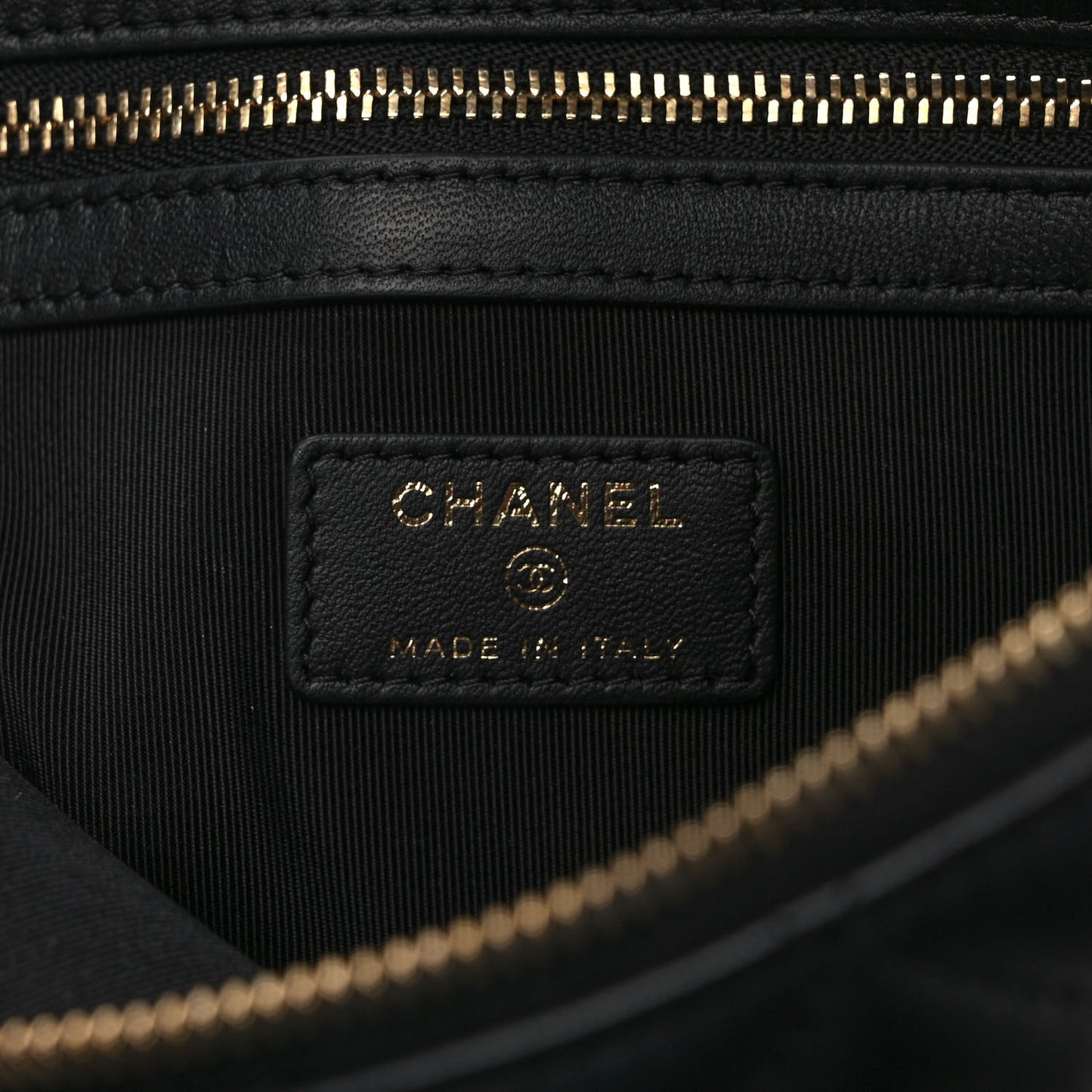 Lambskin Quilted Medium Cosmetic Case Black