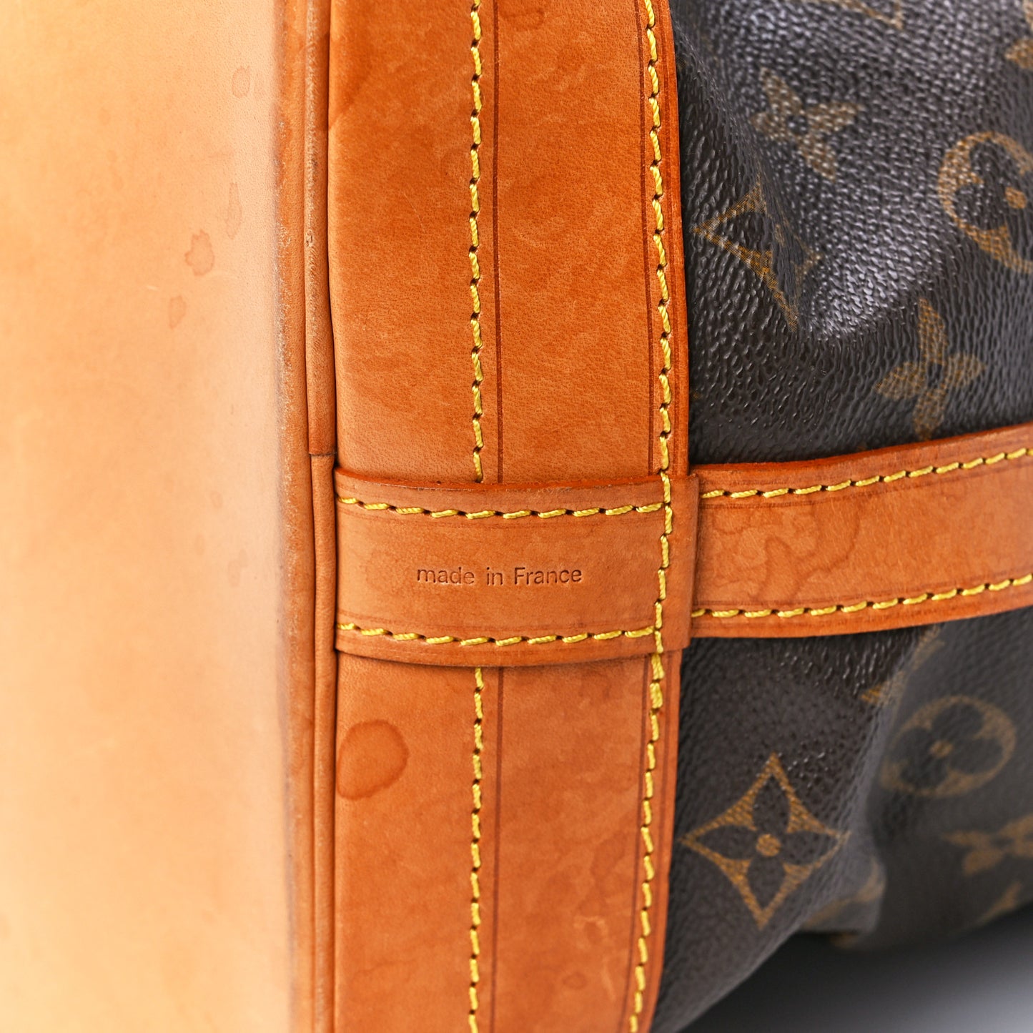 Monogram Noe