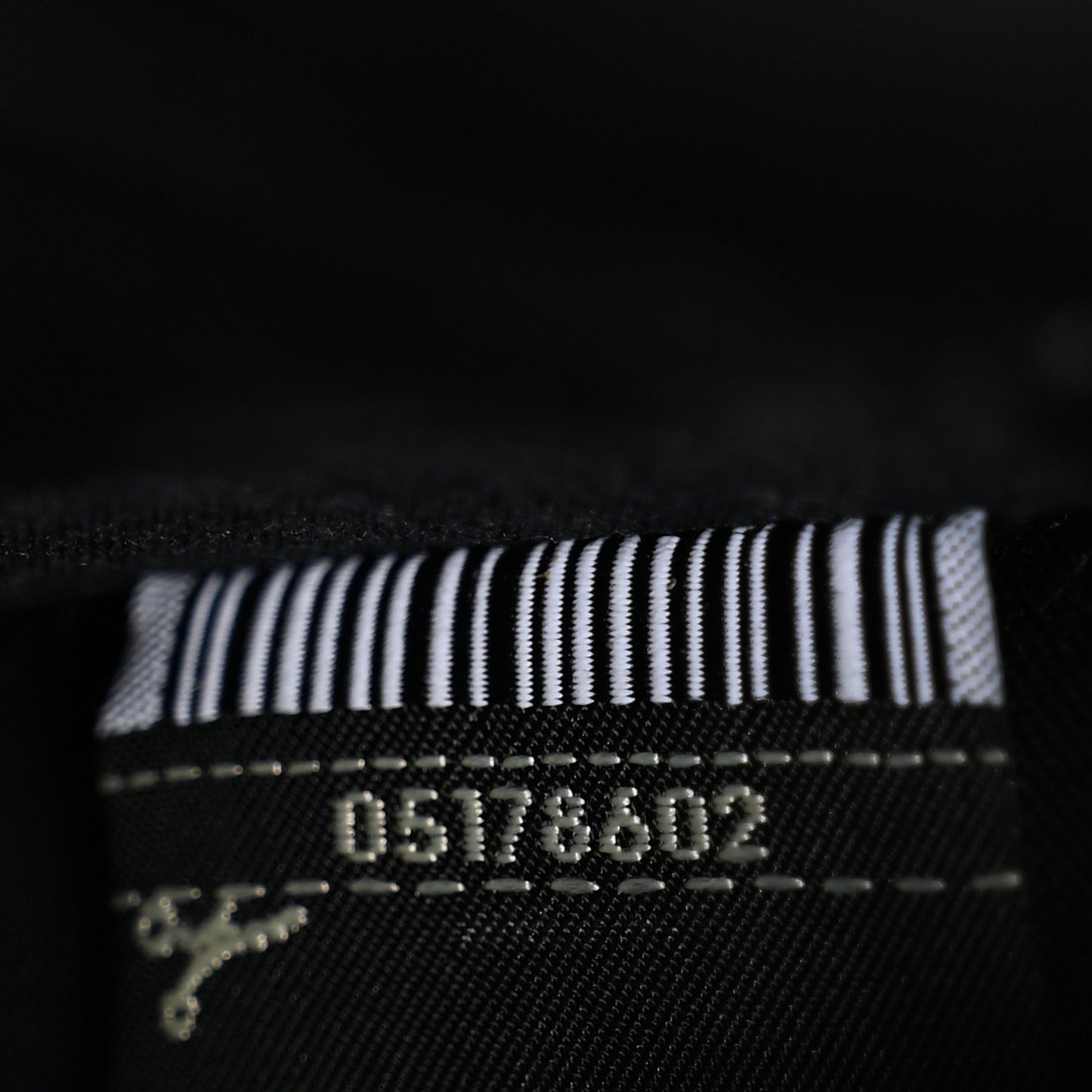 Vitello Liberty Lucido F is Fendi Envelope Belt Bag Black