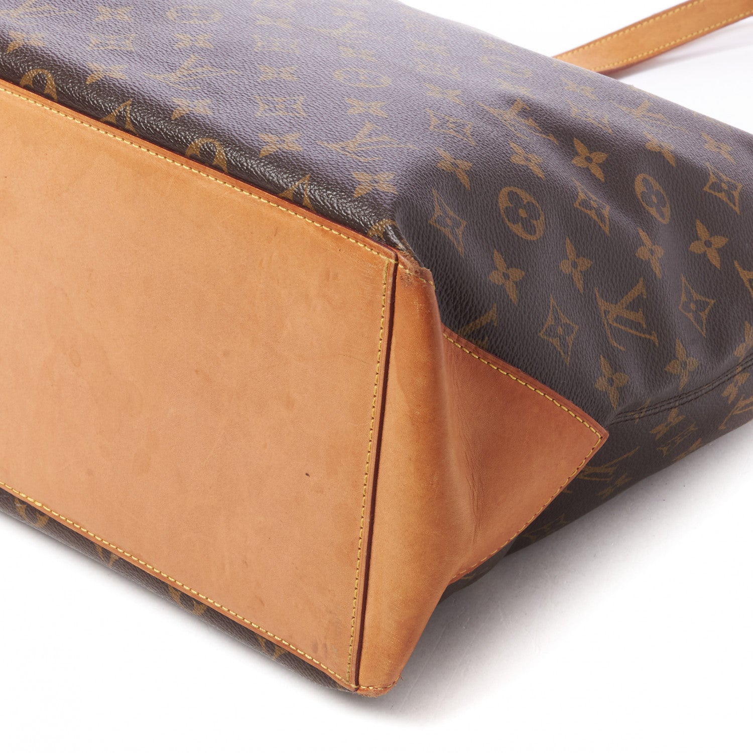 Louis Vuitton Monogram Cabas Mezzo 5 of 8