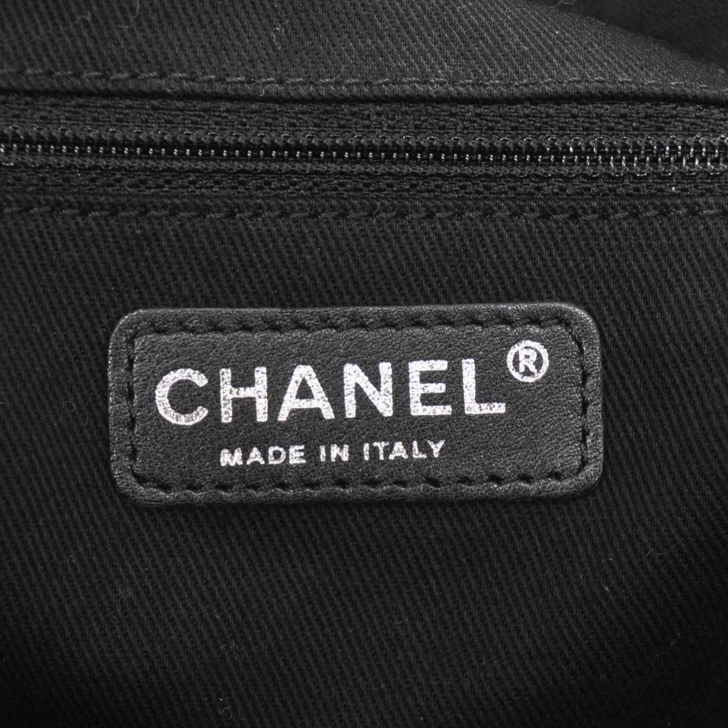 Chanel Quilted Lambskin 8 Knots Hobo Grey 7 of 11