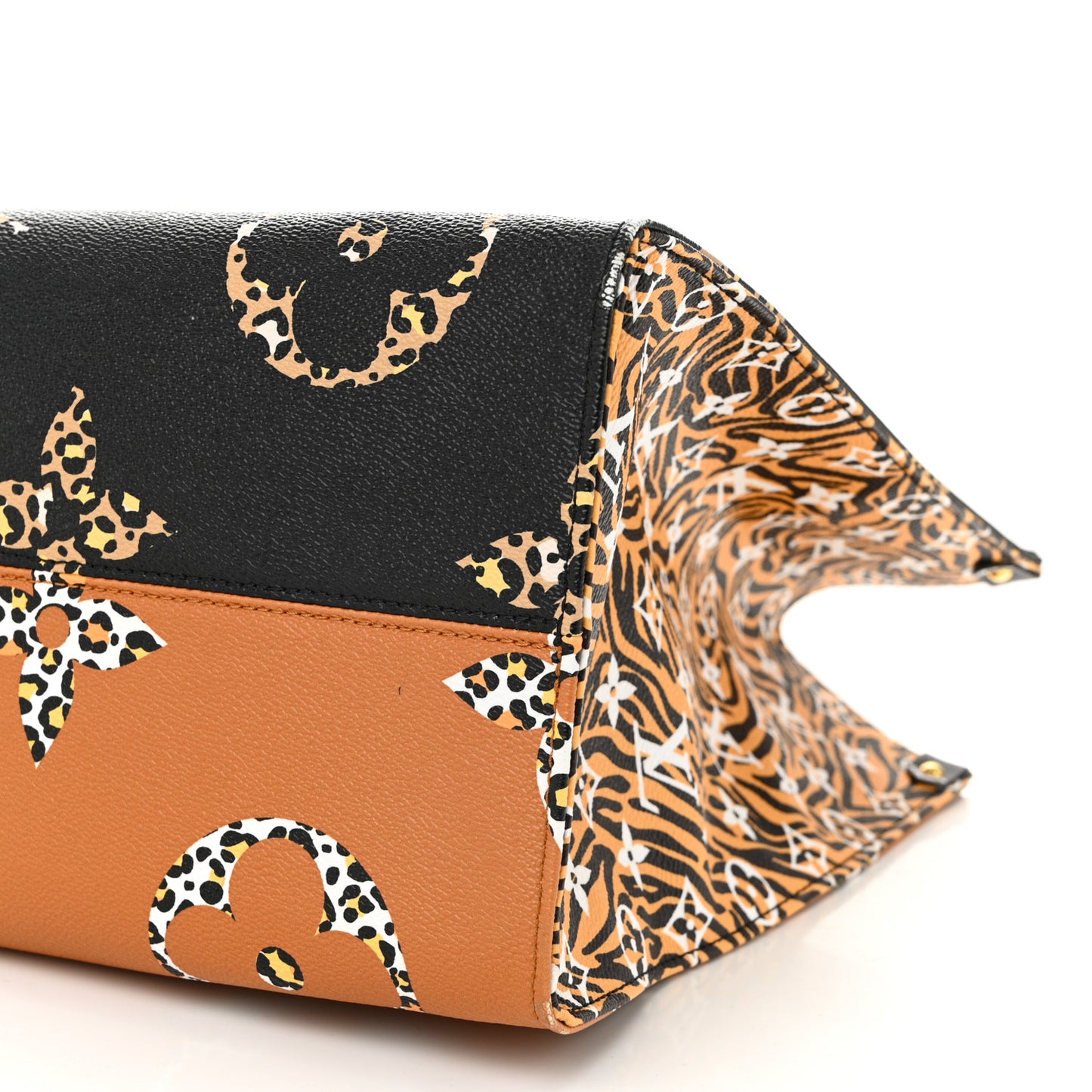 Monogram Giant Jungle Onthego GM Black