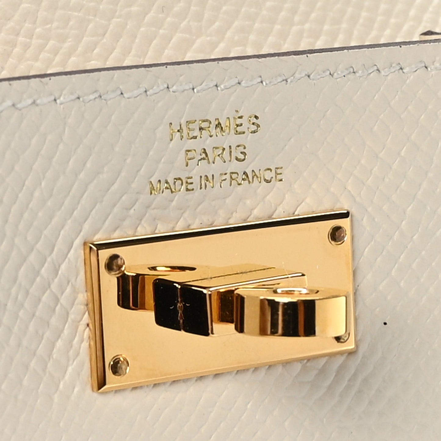 Epsom Kelly Pocket Compact Wallet Nata